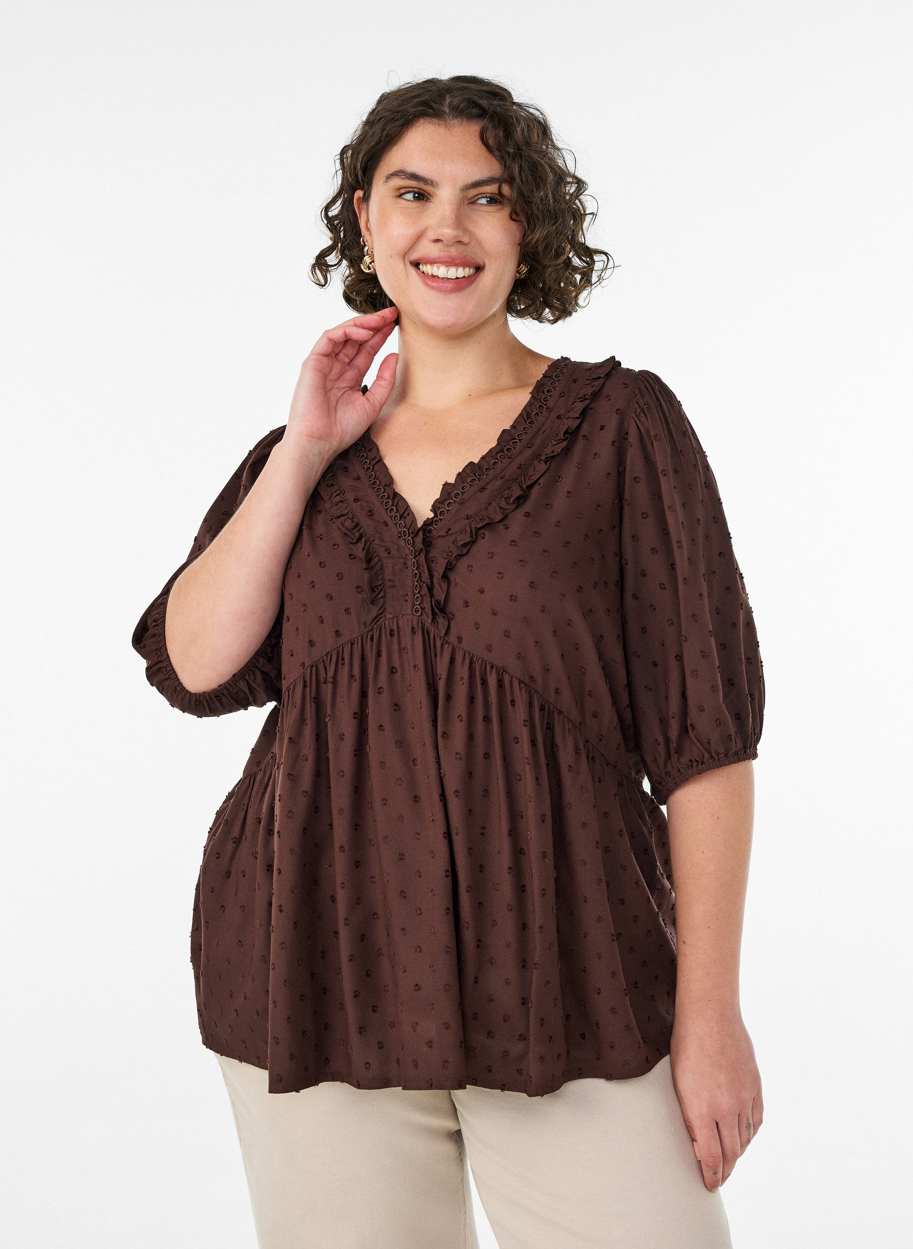 ZizziBlouse en viscose avec texture &agrave; pois et col V, Marron, Model image number 0