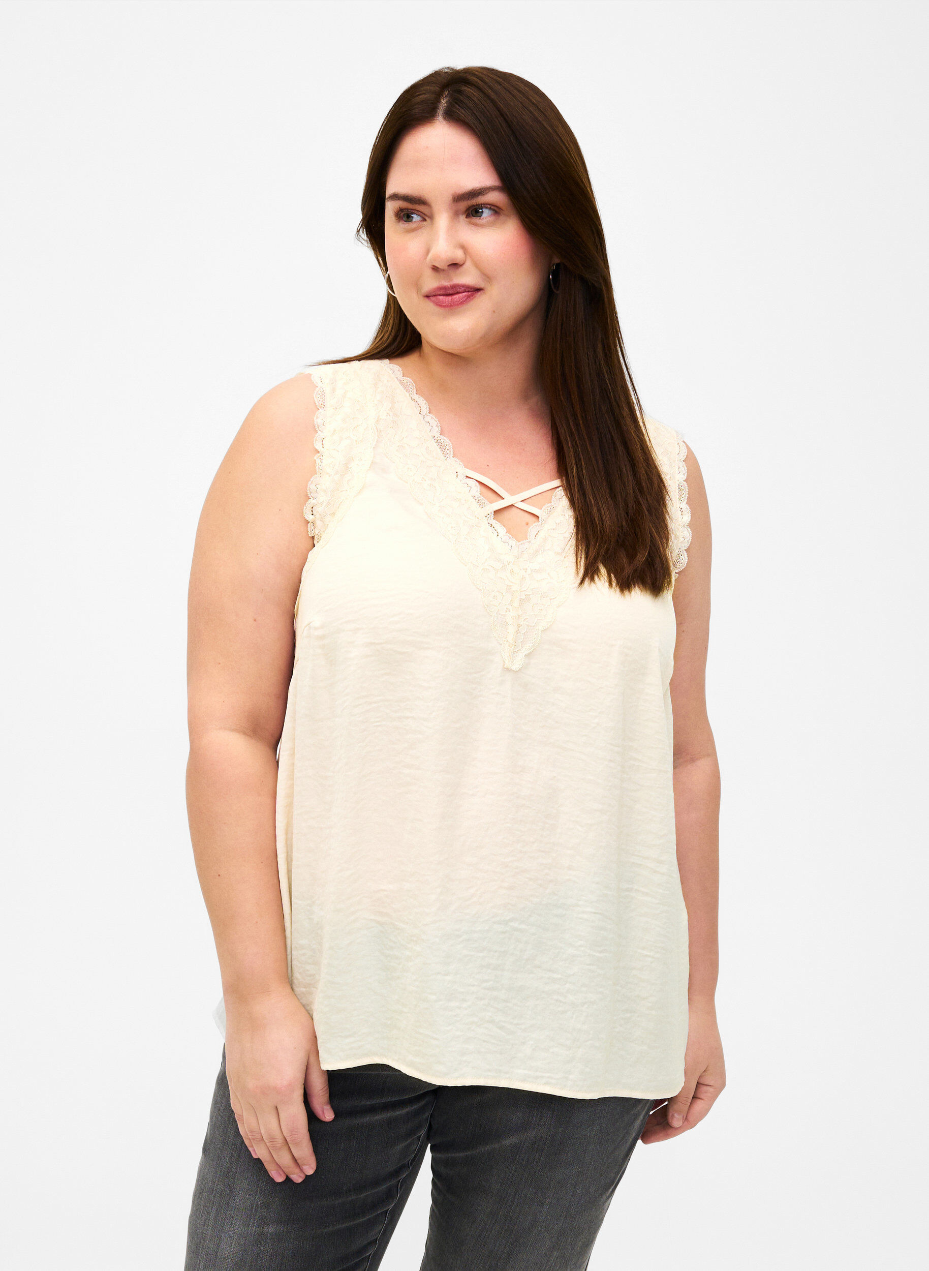 Zizzi Haut avec dentelle et d&eacute;tail de croix, White Smoke, Model image number 0