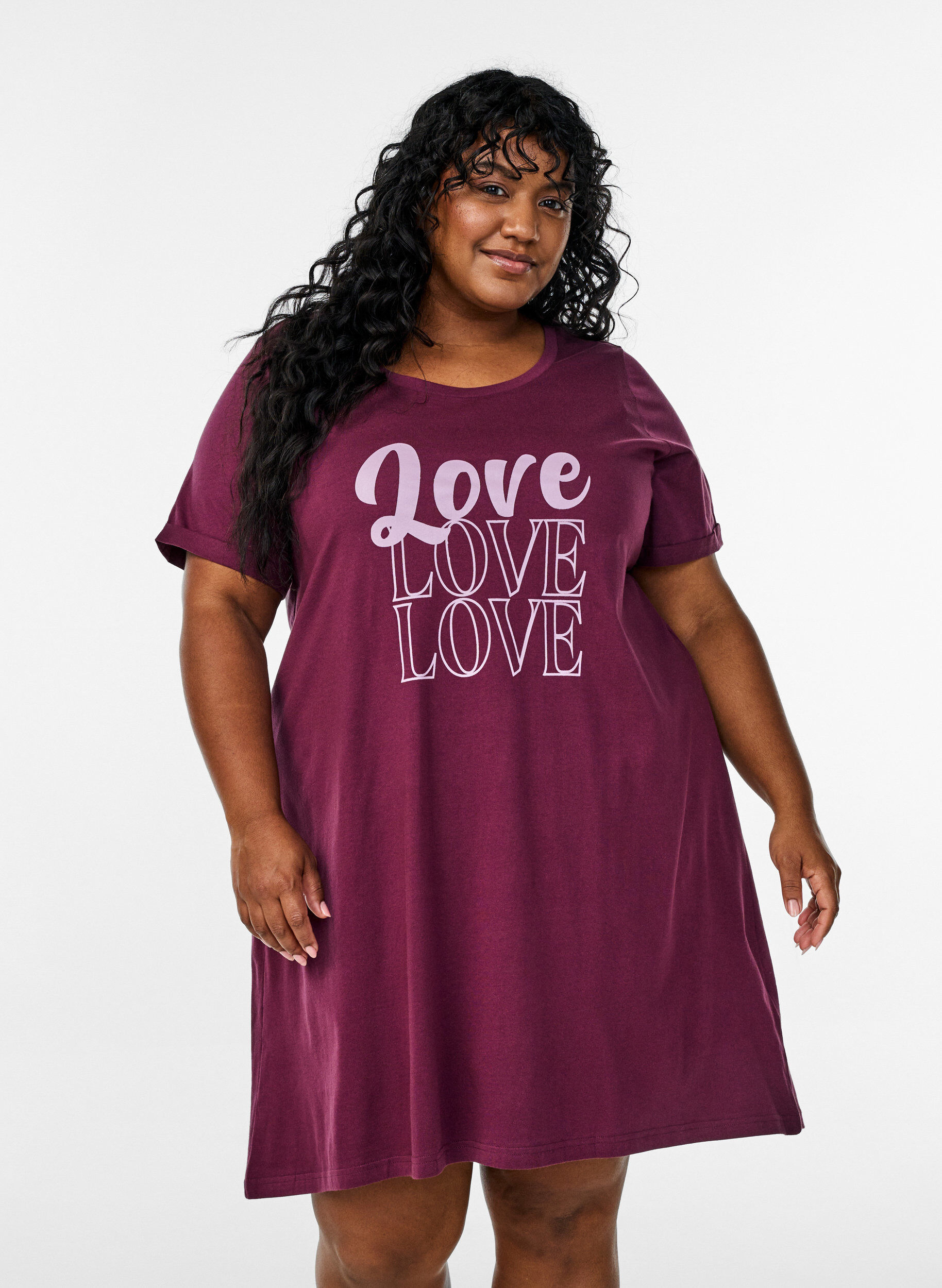 Chemise de nuit &agrave; manches courtes en coton biologique, Bordeaux fonc&eacute;, Model