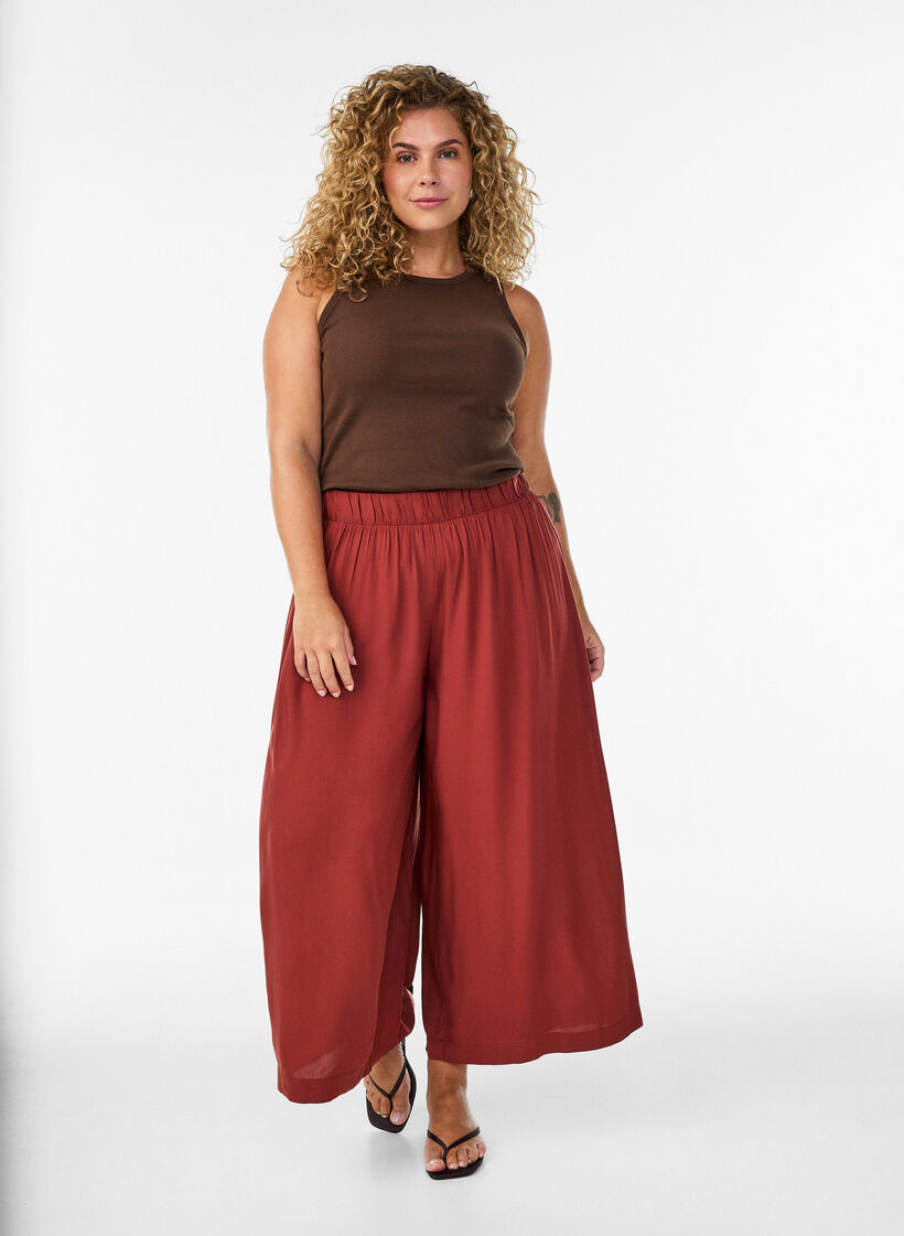 Jupe-culotte en viscose avec une taille haute et une coupe ample, Bordeaux, Model image number 0