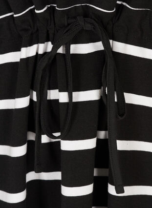 Robe, Black w. white stripes , Packshot image number 3