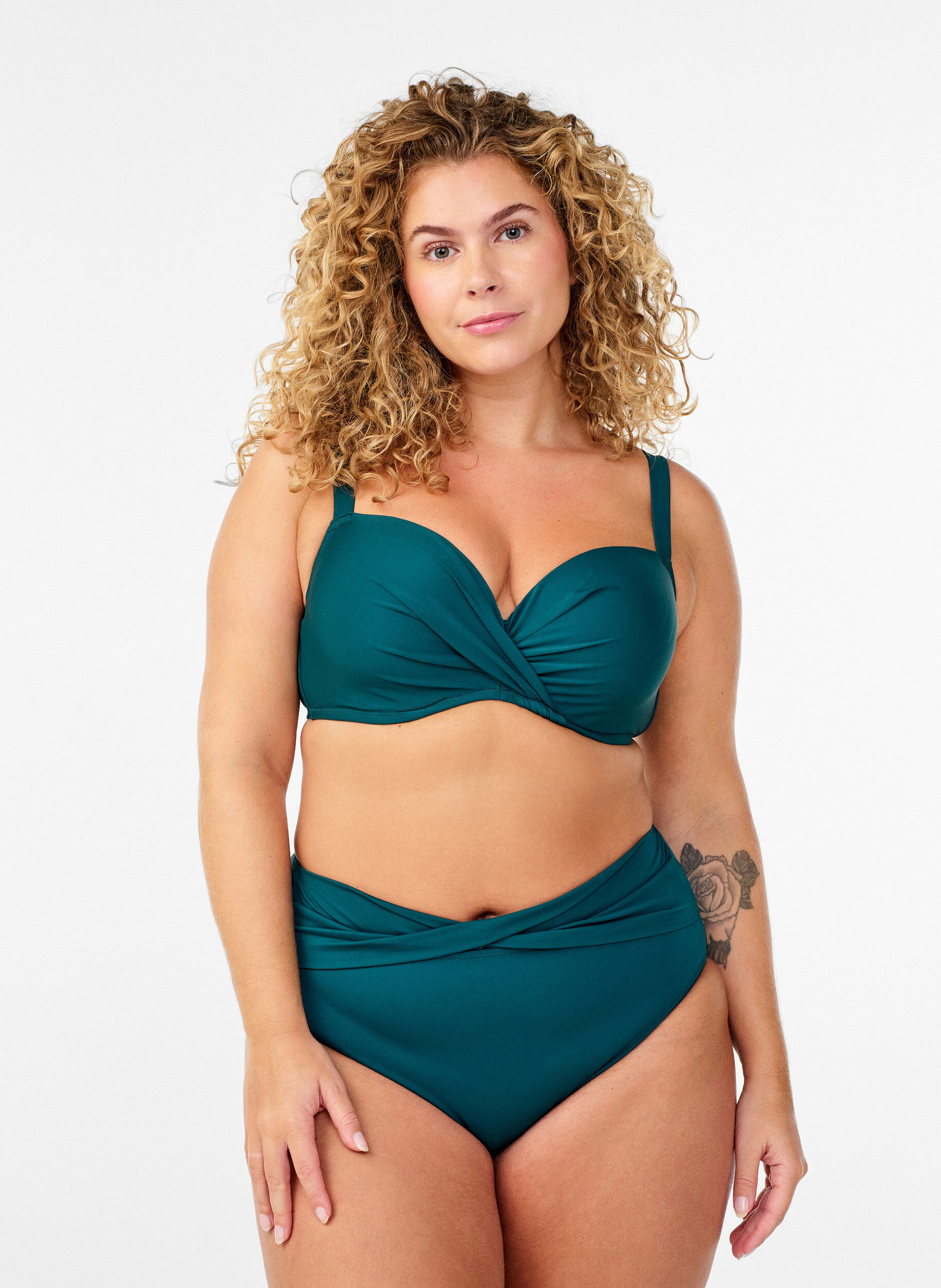 Zizzi Culotte de bikini avec d&eacute;tail crois&eacute;, Vert, Model image number 0
