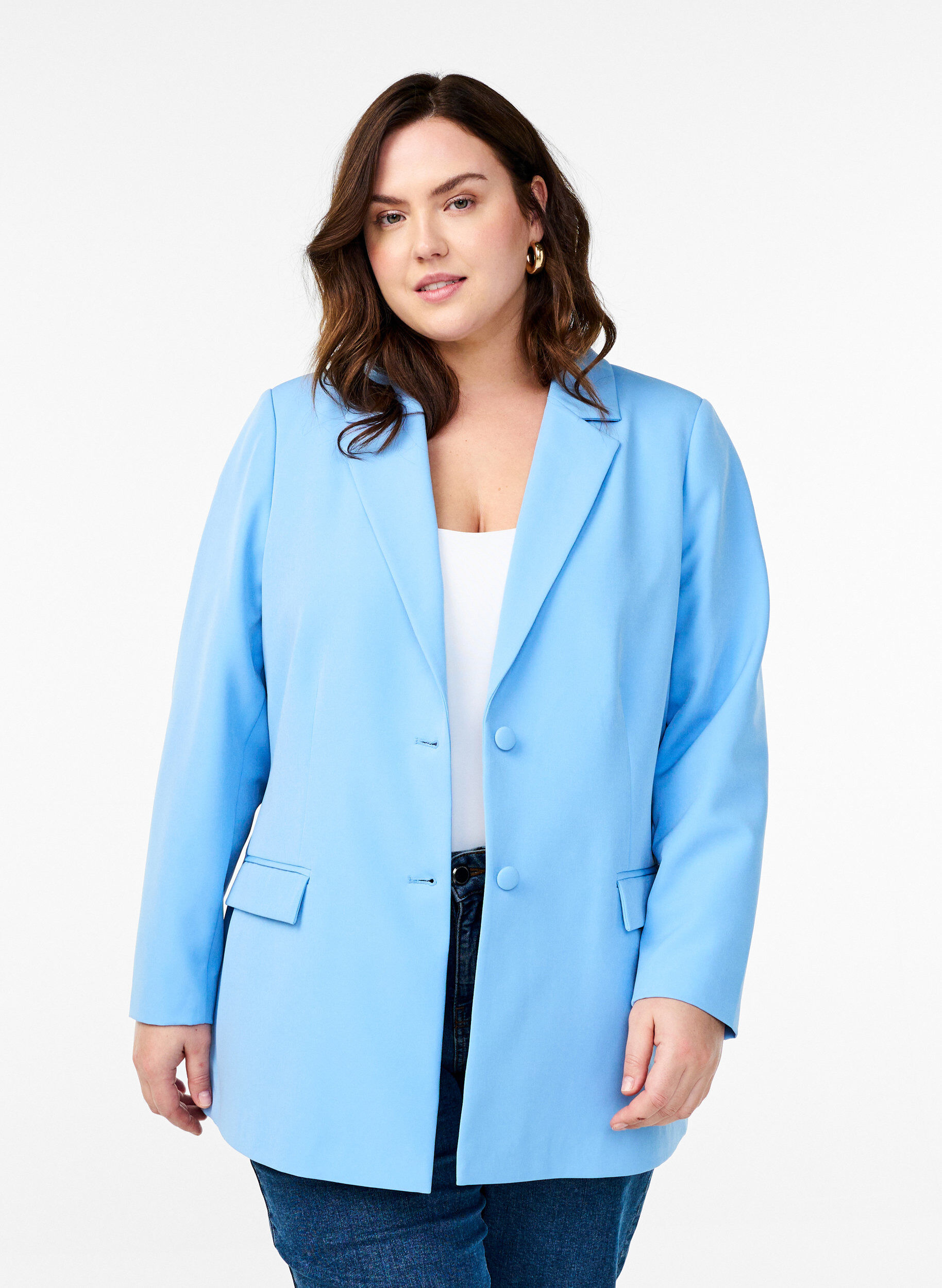Zizzi Blazer classique avec fermeture boutonn&eacute;e, Bleu Clair, Model image number 0