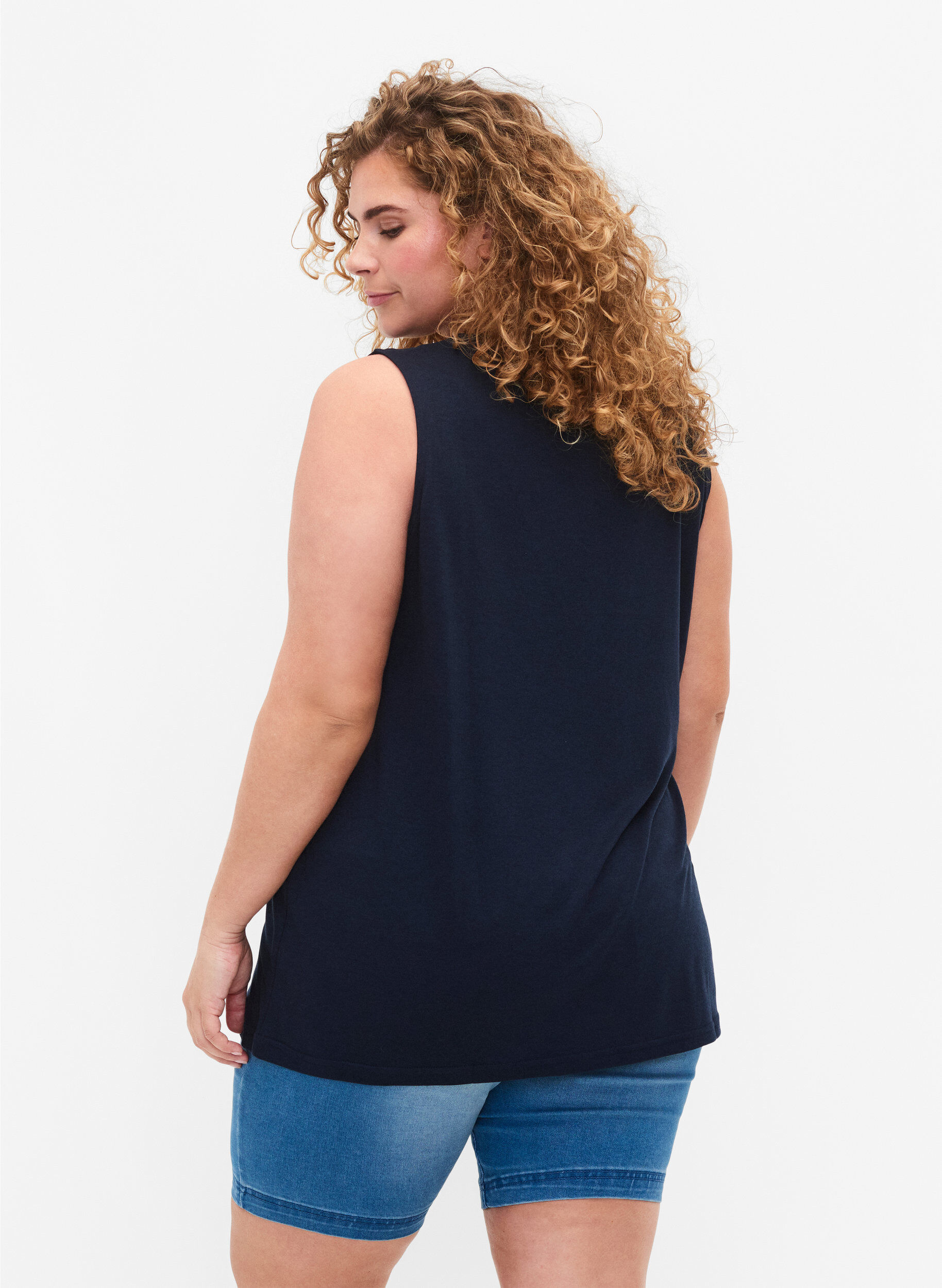 Zizzi Haut sans manches avec dentelle, Total Eclipse, Model image number 1