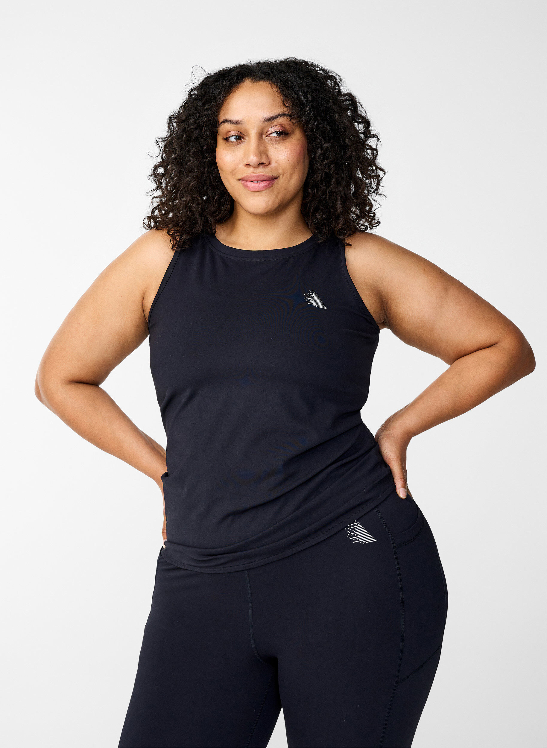 Zizzi Haut d'exercice ajust&eacute; avec bord int&eacute;rieur en silicone, Black, Model image number 0