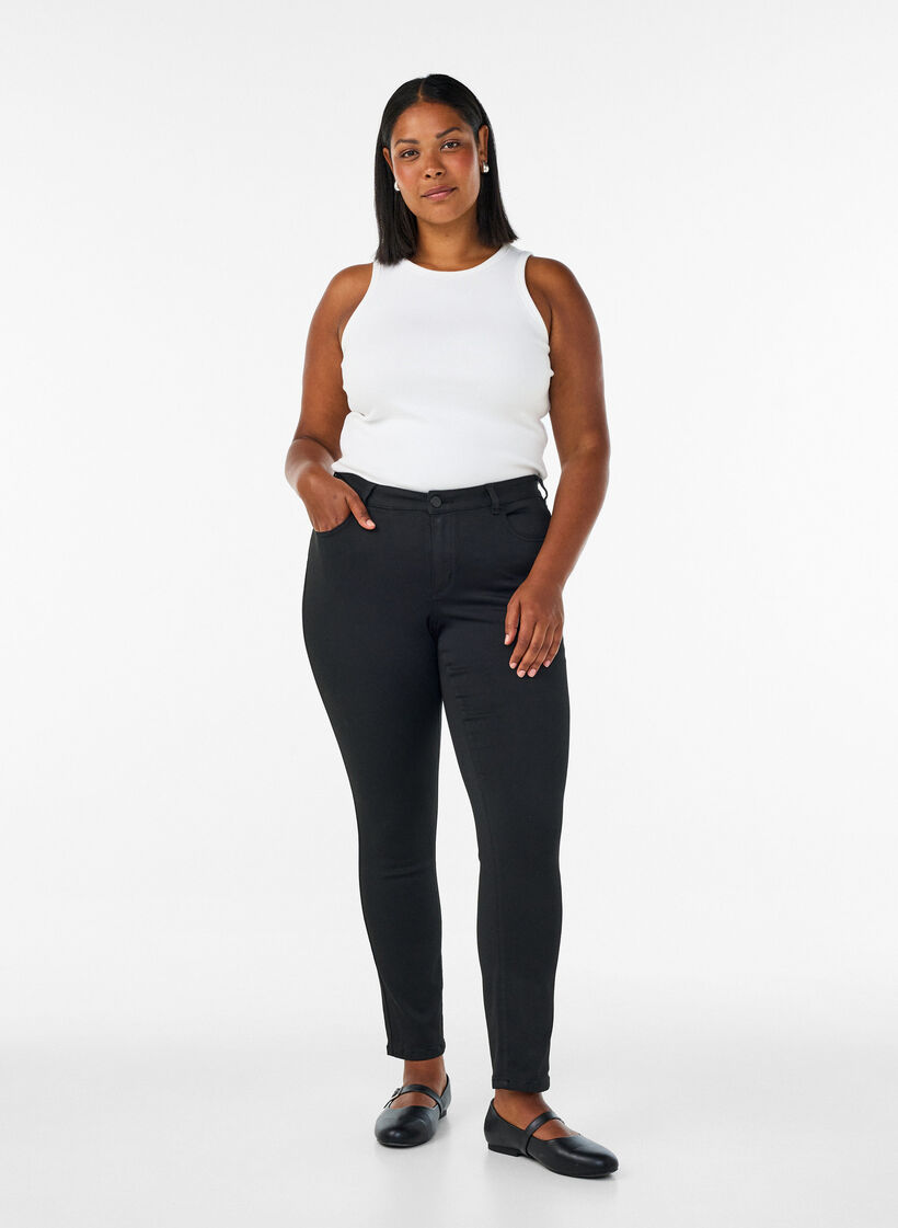 Jean Emily Stay Black &agrave; taille standard, Noir, Model image number 0