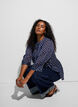 Chemise &agrave; motifs avec col montant et manches 3/4, Bleu, Model image number 0
