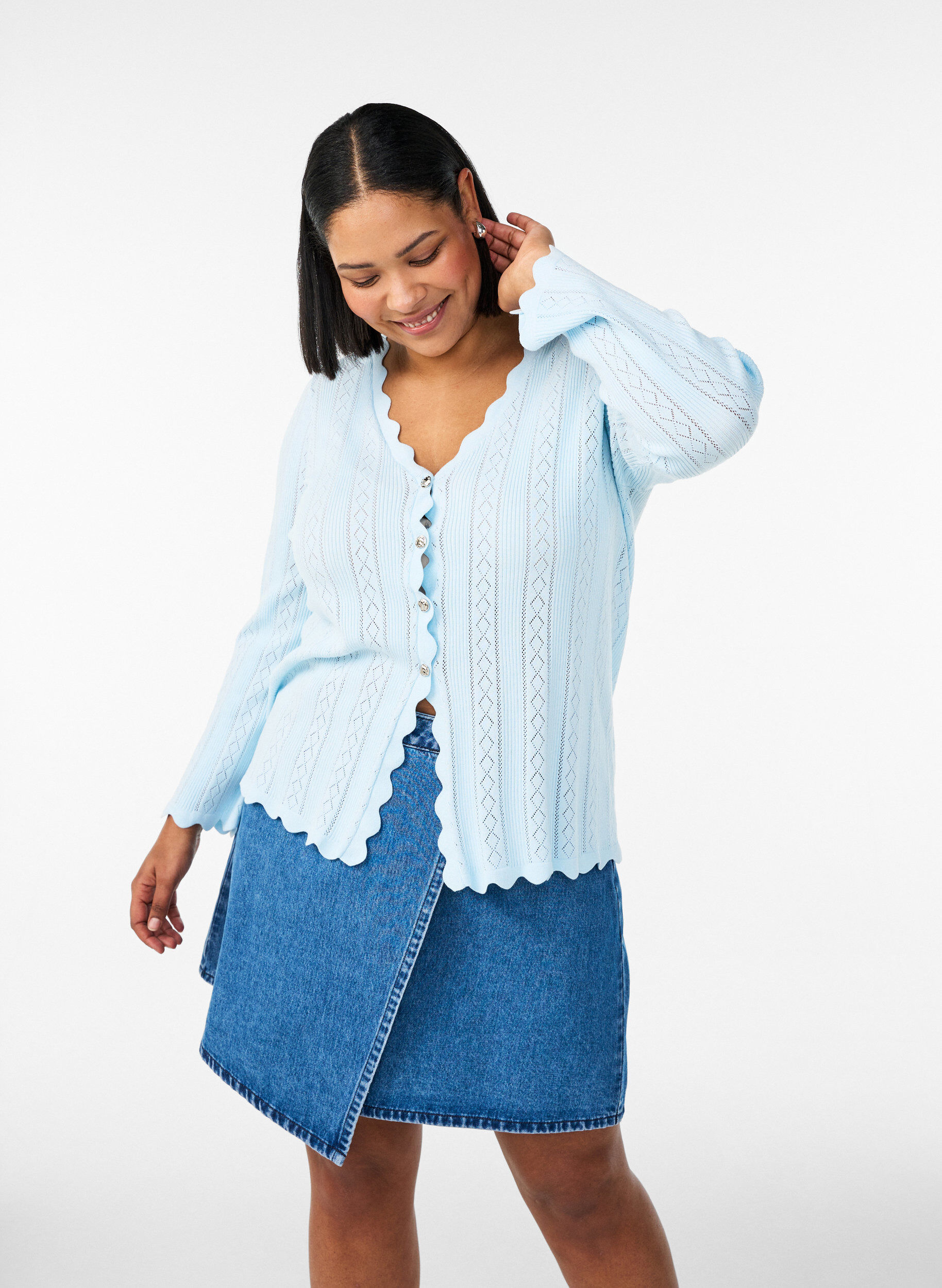 ZizziJupe en jean courte &agrave; coupe &eacute;vas&eacute;e, Bleu, Model image number 3