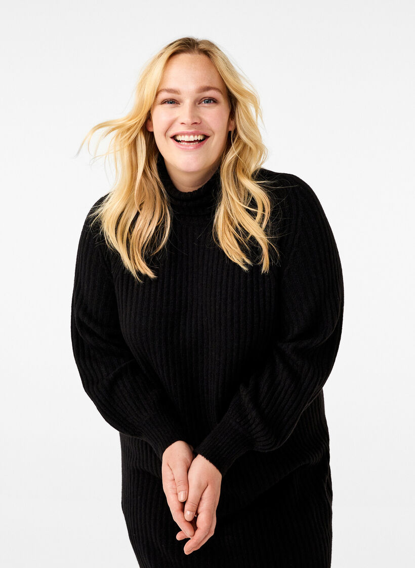 Longue robe en maille avec col roulé, Black, Model image number 2