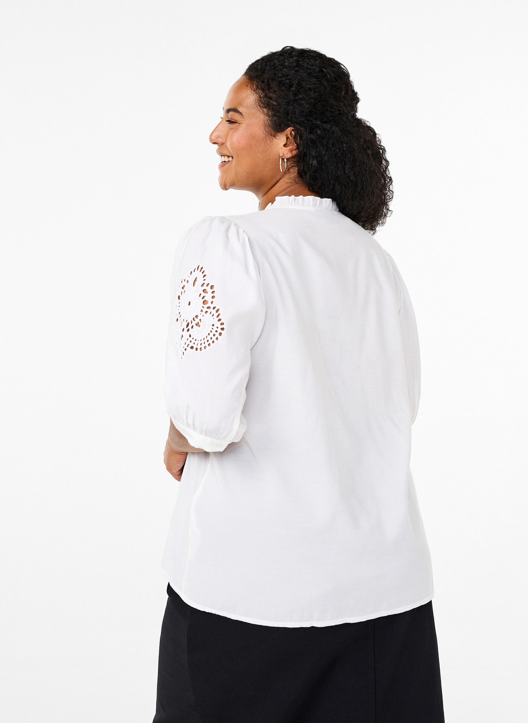 Zizzi Chemisier &agrave; volants et broderie anglaise, Blanc, Model image number 2
