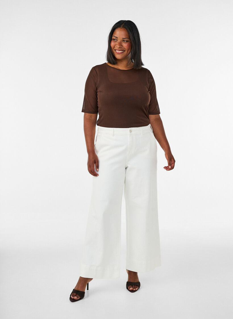 Top en maille avec manches courtes et col rond, Marron, Model image number 1