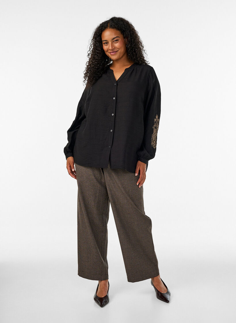 Chemise en viscose avec manches brod&eacute;es, Noir, Model image number 1