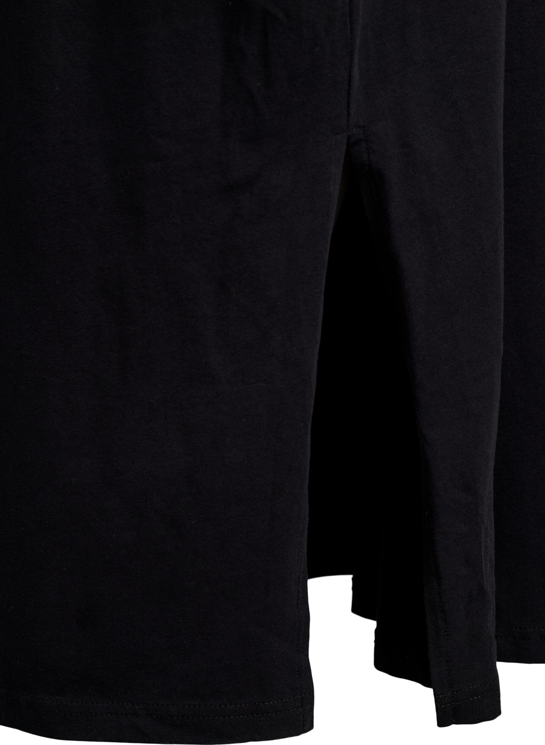 Zizzi Robe T-shirt midi avec col en V, Noir, Packshot image number 3