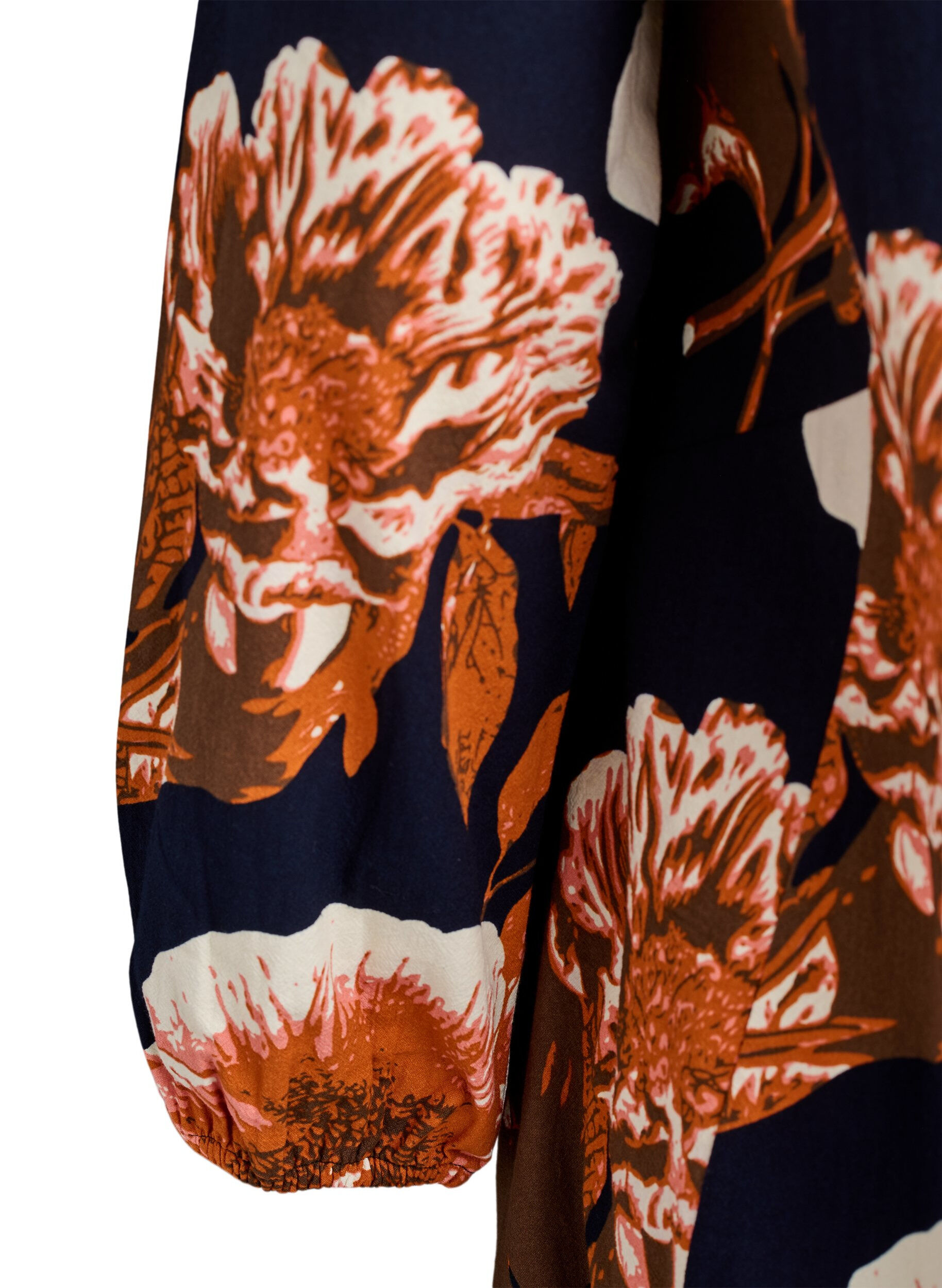 Zizzi Robe courte en coton avec un ourlet &eacute;lastique et des manches longues, Noir, Packshot image number 3