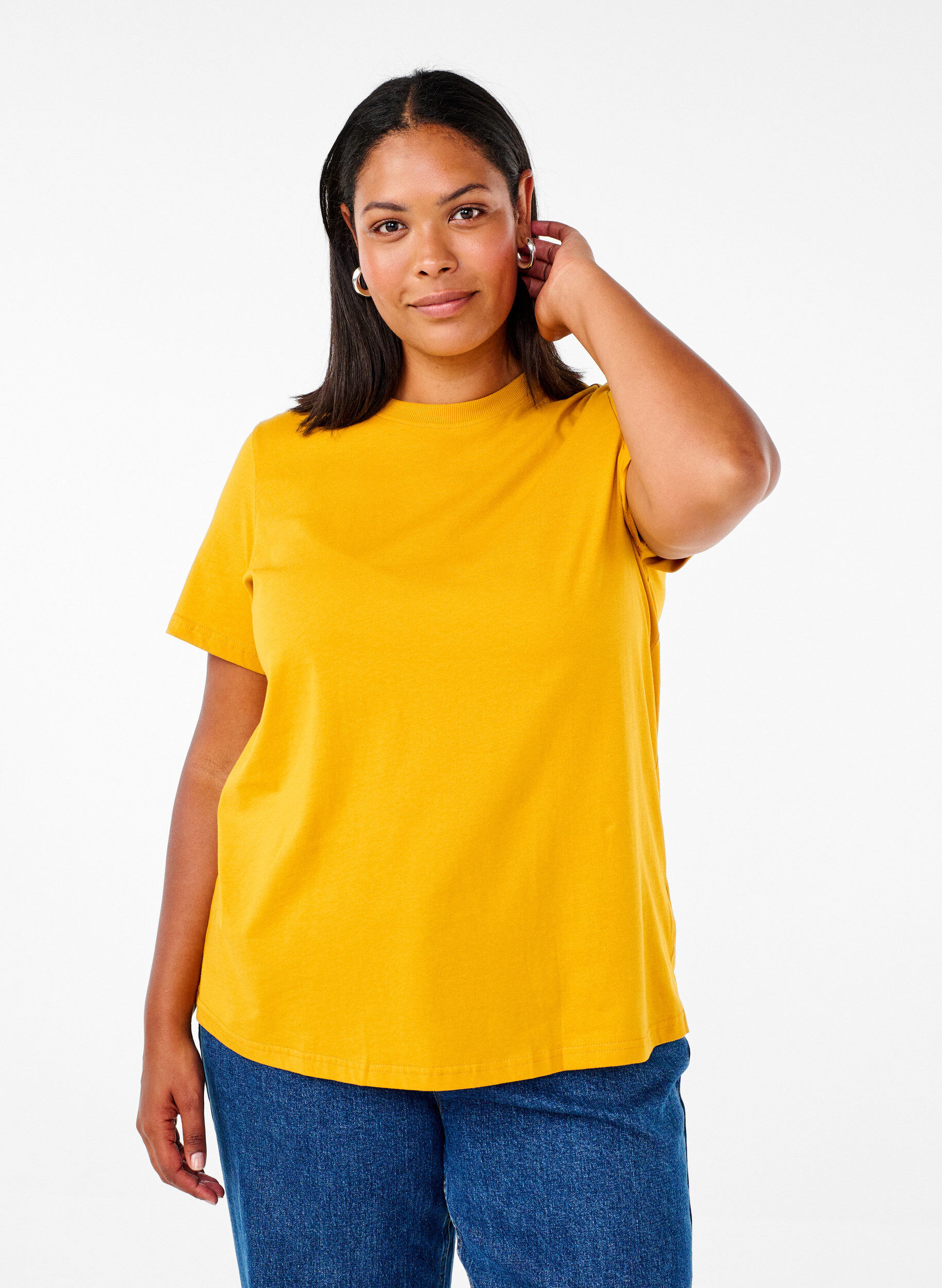 T-shirt basique en coton &agrave; col rond, Jaune, Model