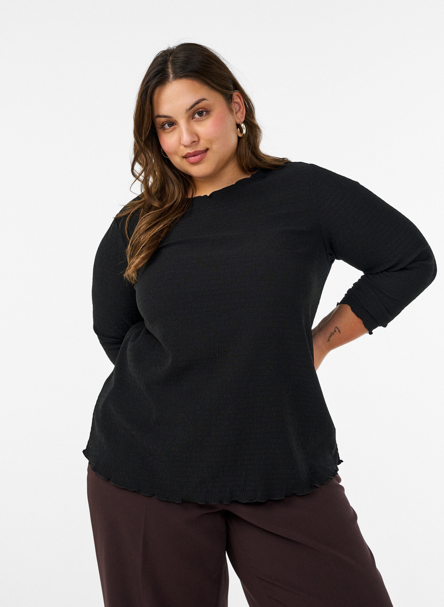 ZizziBlouse textur&eacute;e avec bords ondul&eacute;s, Noir, Model image number 0