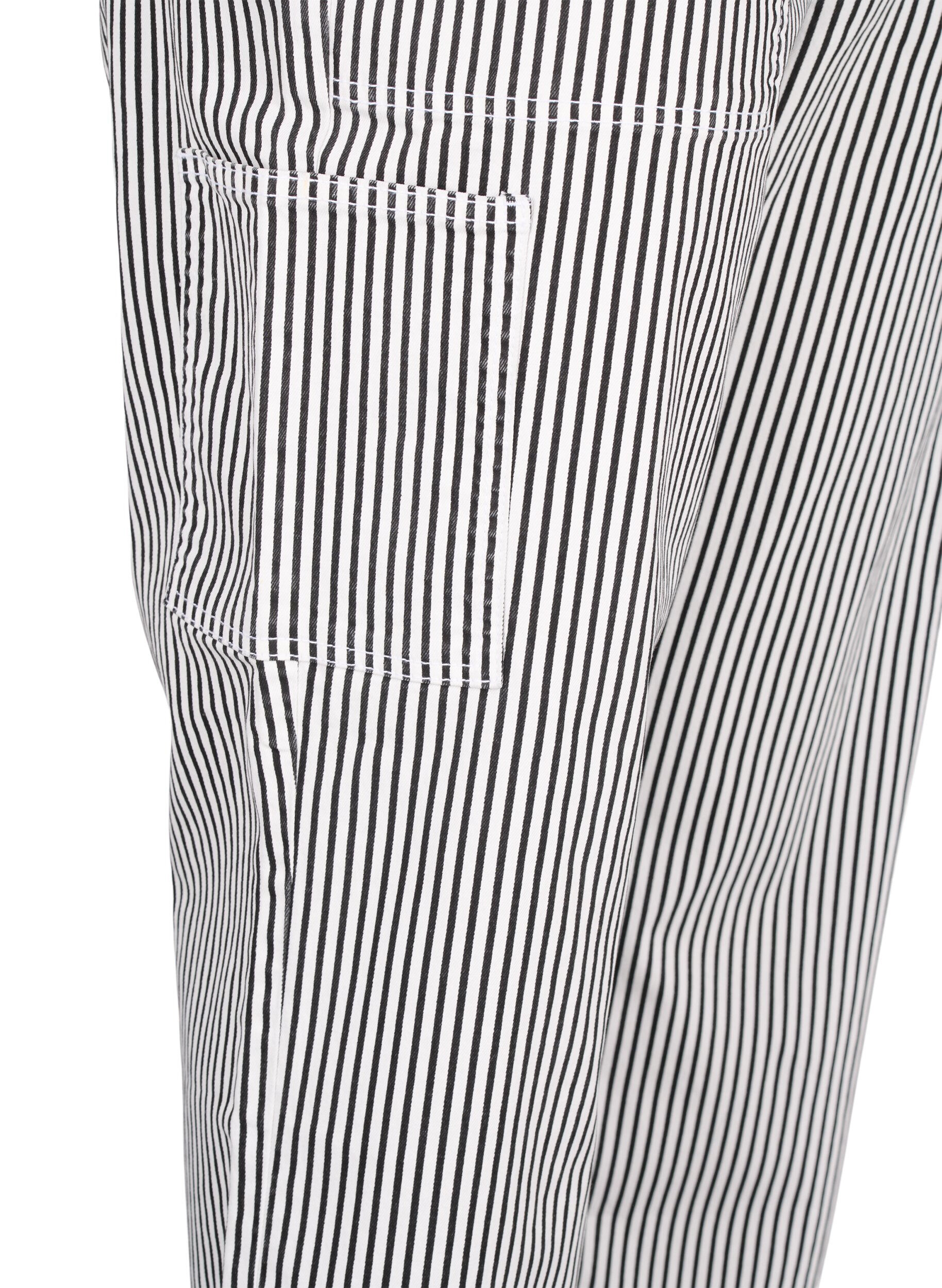 Zizzi Jean cargo &agrave; rayures avec une coupe droite, Black White Stripe, Packshot image number 3