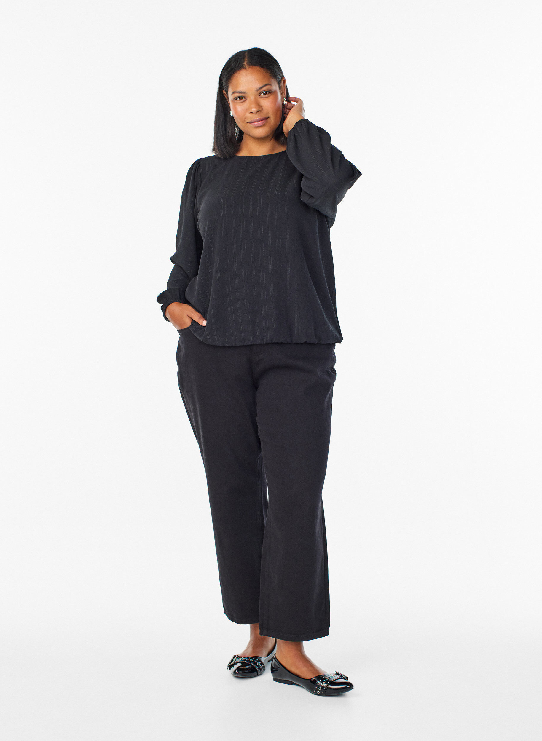 Zizzi Chemisier avec paillettes argent&eacute;es, Noir, Model image number 1