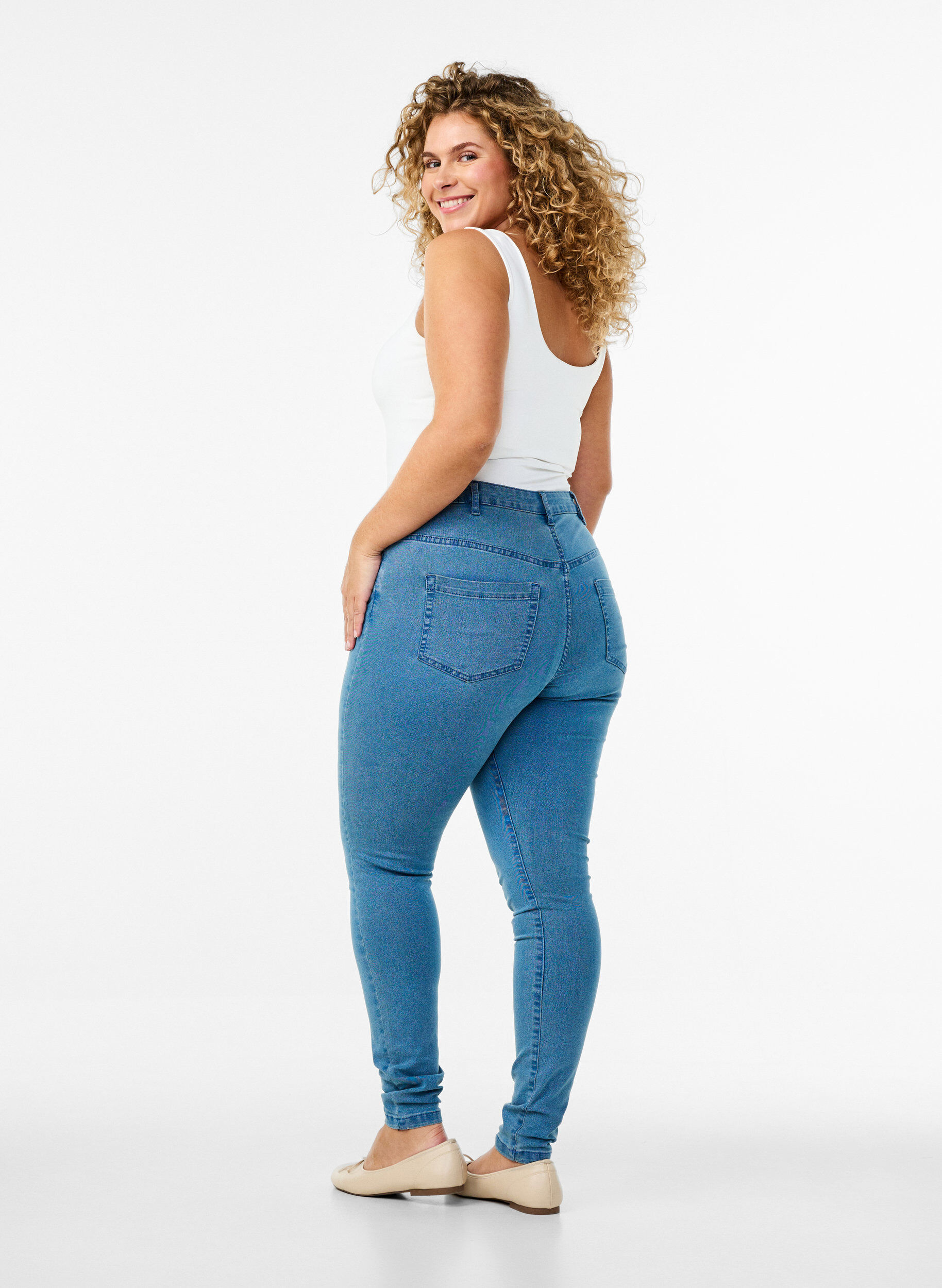 Zizzi Jean Amy super slim taille haute, Bleu Clair, Model image number 1