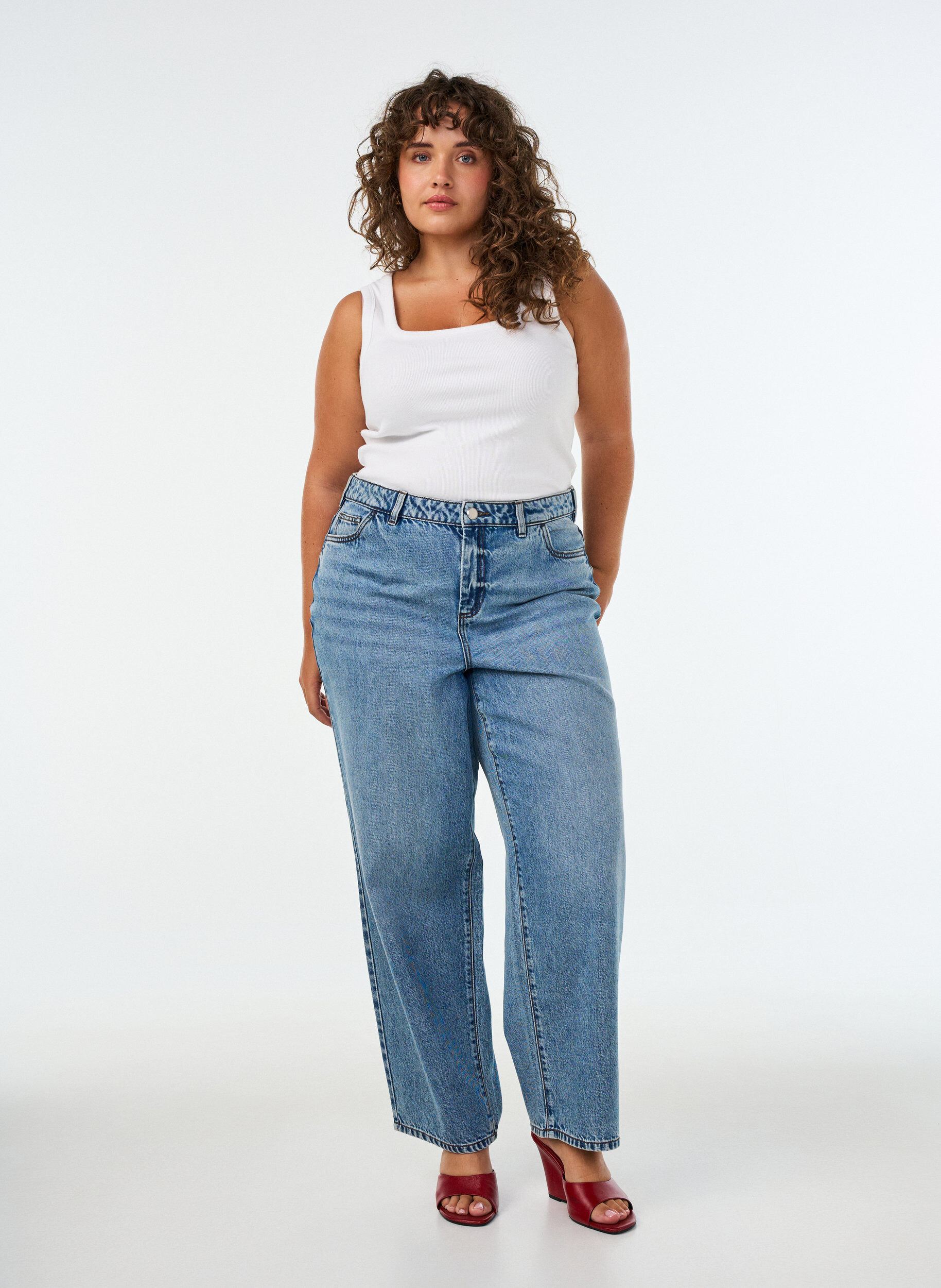 ZizziJean Kiana &agrave; coupe droite et taille haute, Bleu, Model image number 0