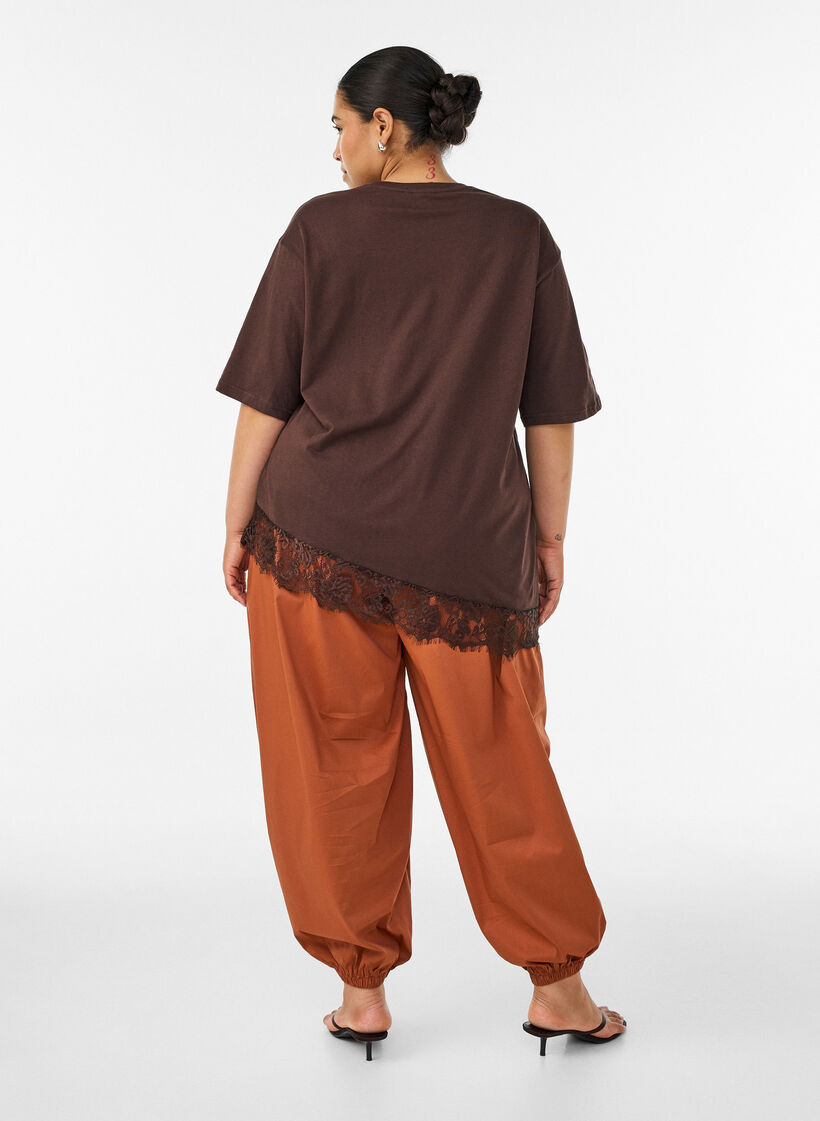 Pantalon ballon avec poches et ceinture &eacute;lastique, Camel, Model image number 1