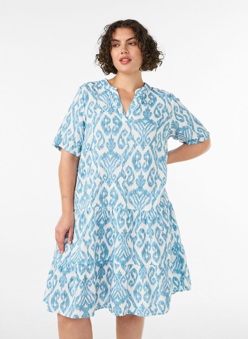 Robe courte &eacute;vas&eacute;e en mousseline de coton, Vanille, Model image number 0