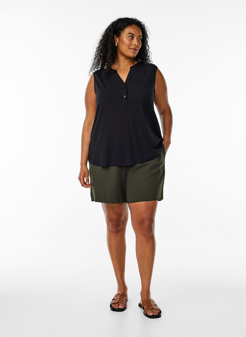 Chemisier en viscose sans manches, Noir, Model image number 1