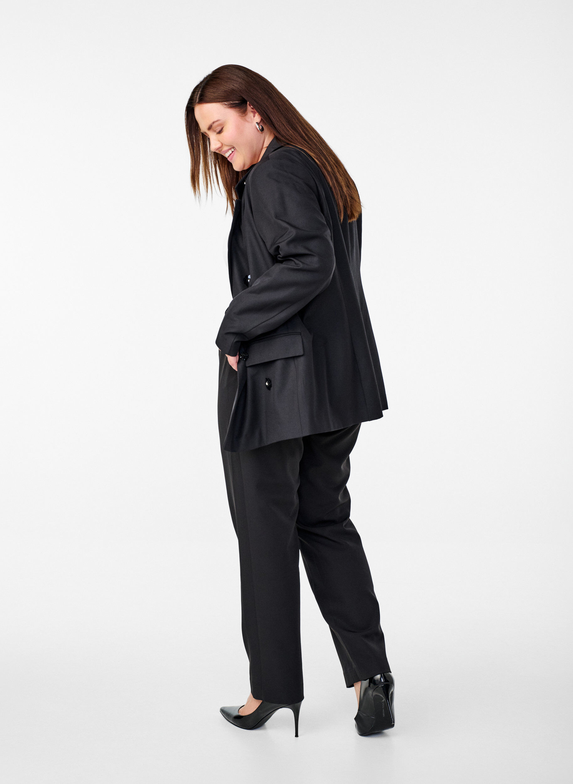 Zizzi Pantalon avec poches et jambe droite, Black, Model image number 1