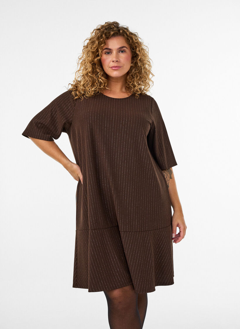 Robe courte coupe &eacute;vas&eacute;e avec des rayures paillet&eacute;es, Marron, Model image number 0