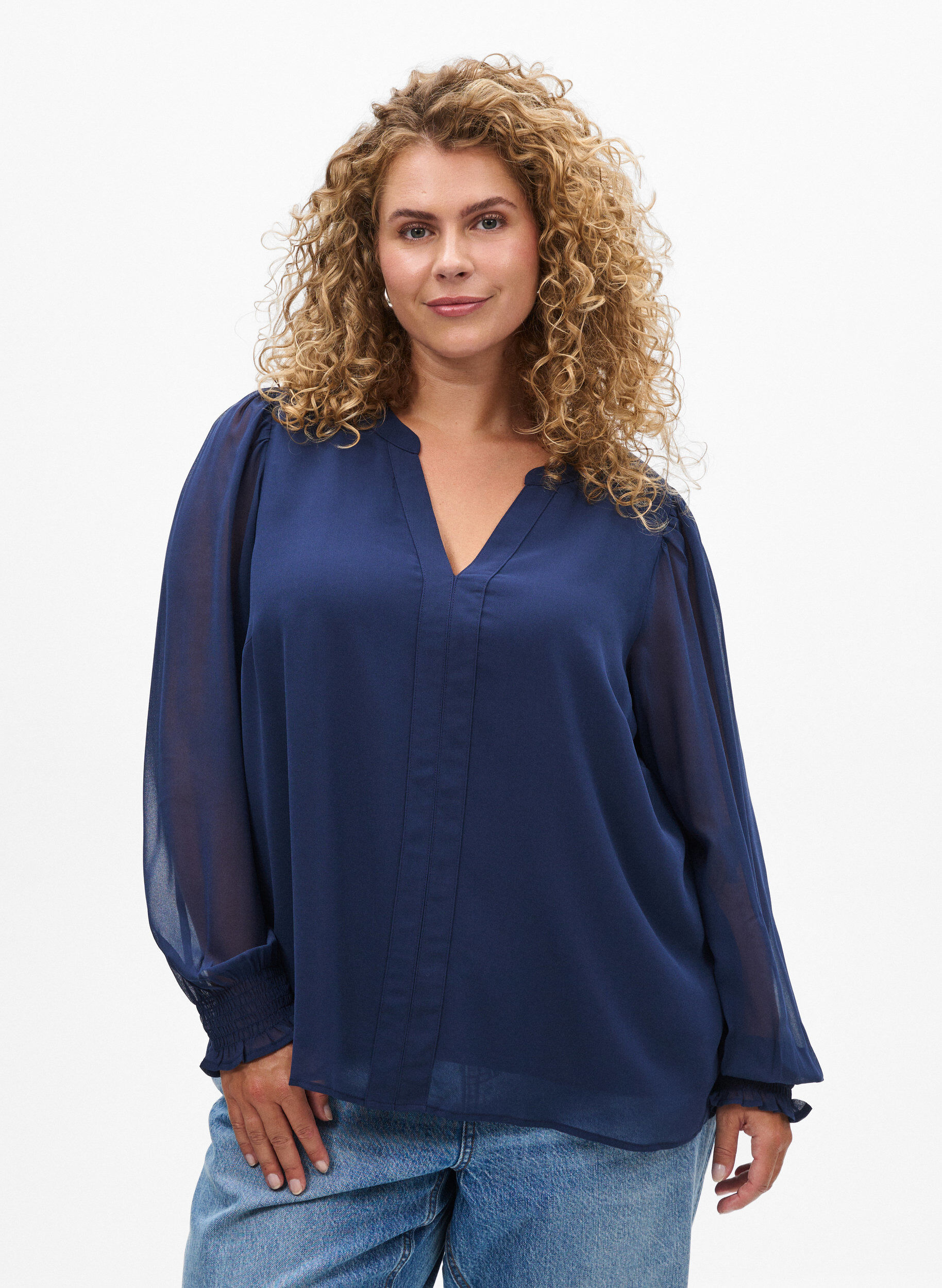 Blouse avec manches transparentes et fronces, Bleu, Model