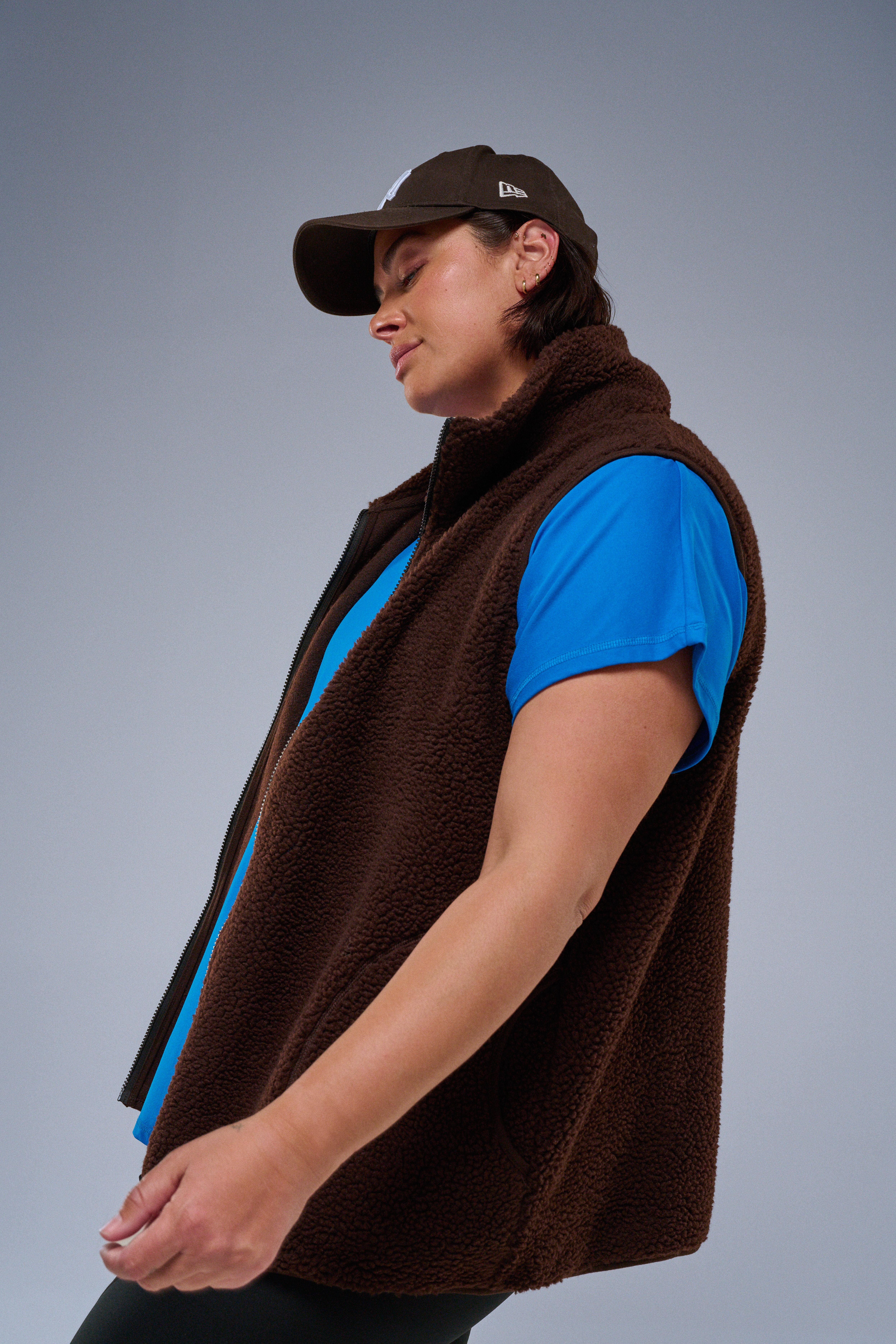 Zizzi Gilet marron avec fermeture &eacute;clair, , Model