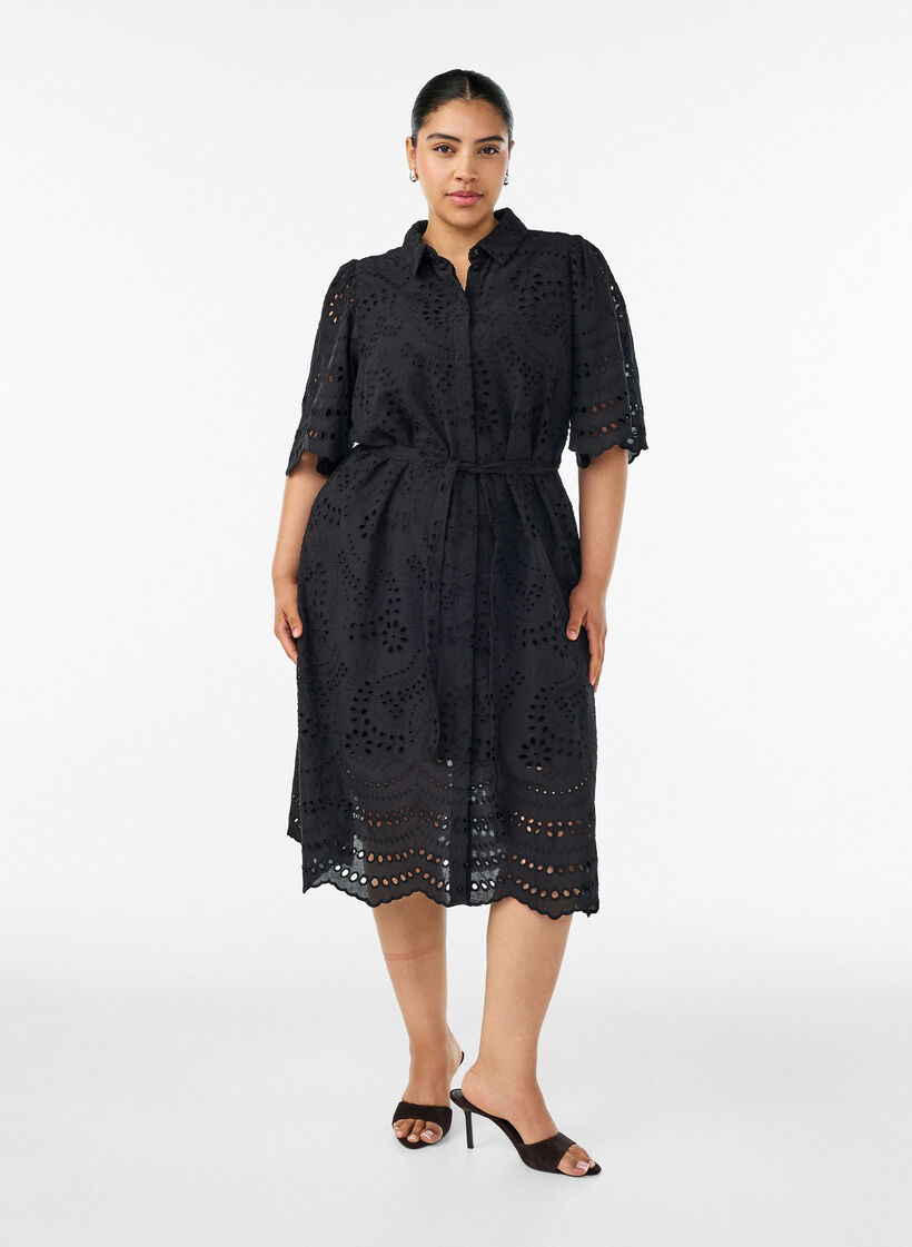 Robe chemise en broderie anglaise avec une ceinture &agrave; nouer, Noir, Model image number 1