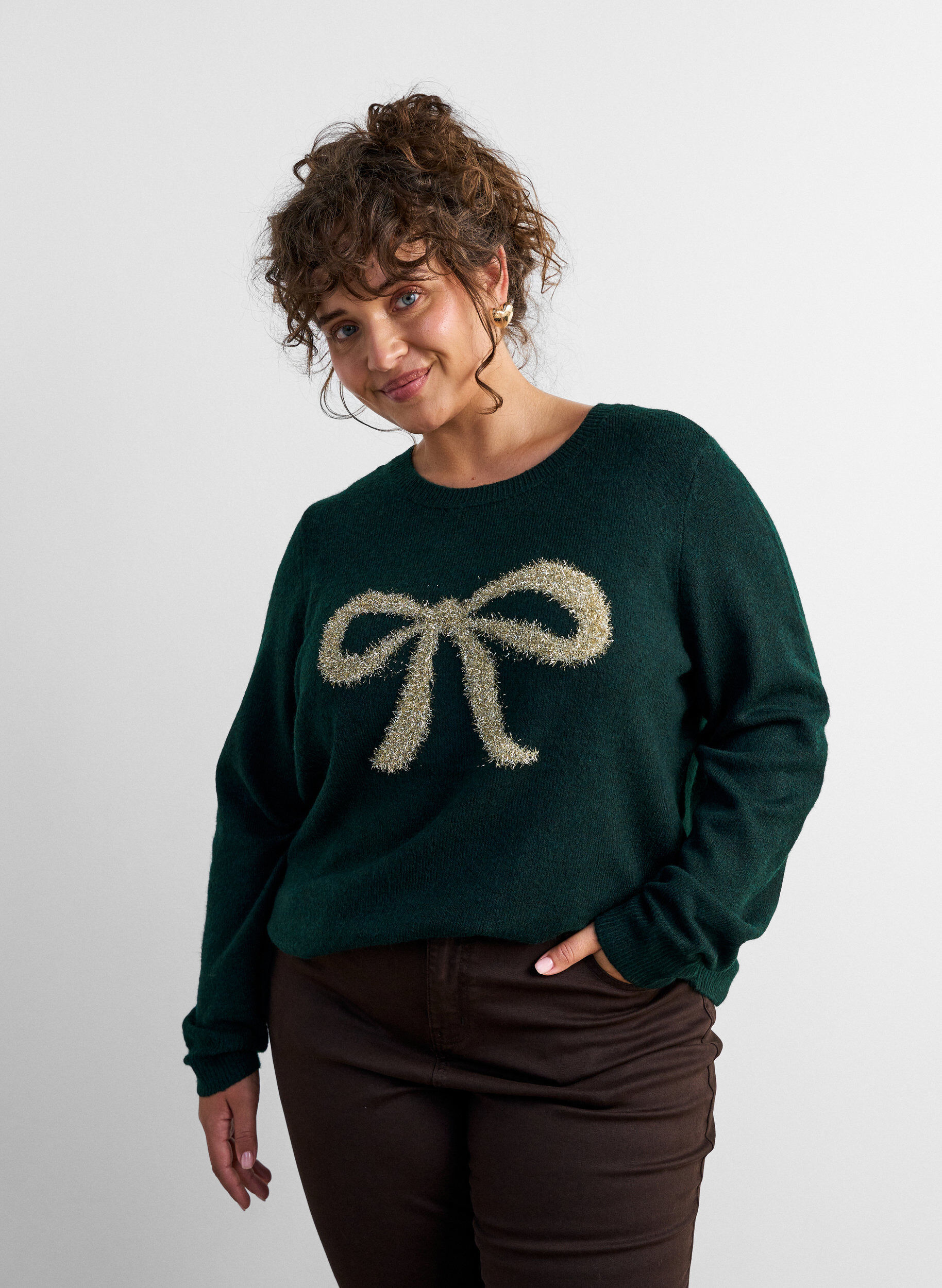 Pull avec n&oelig;ud &agrave; paillettes, Vert fonc&eacute;, Model
