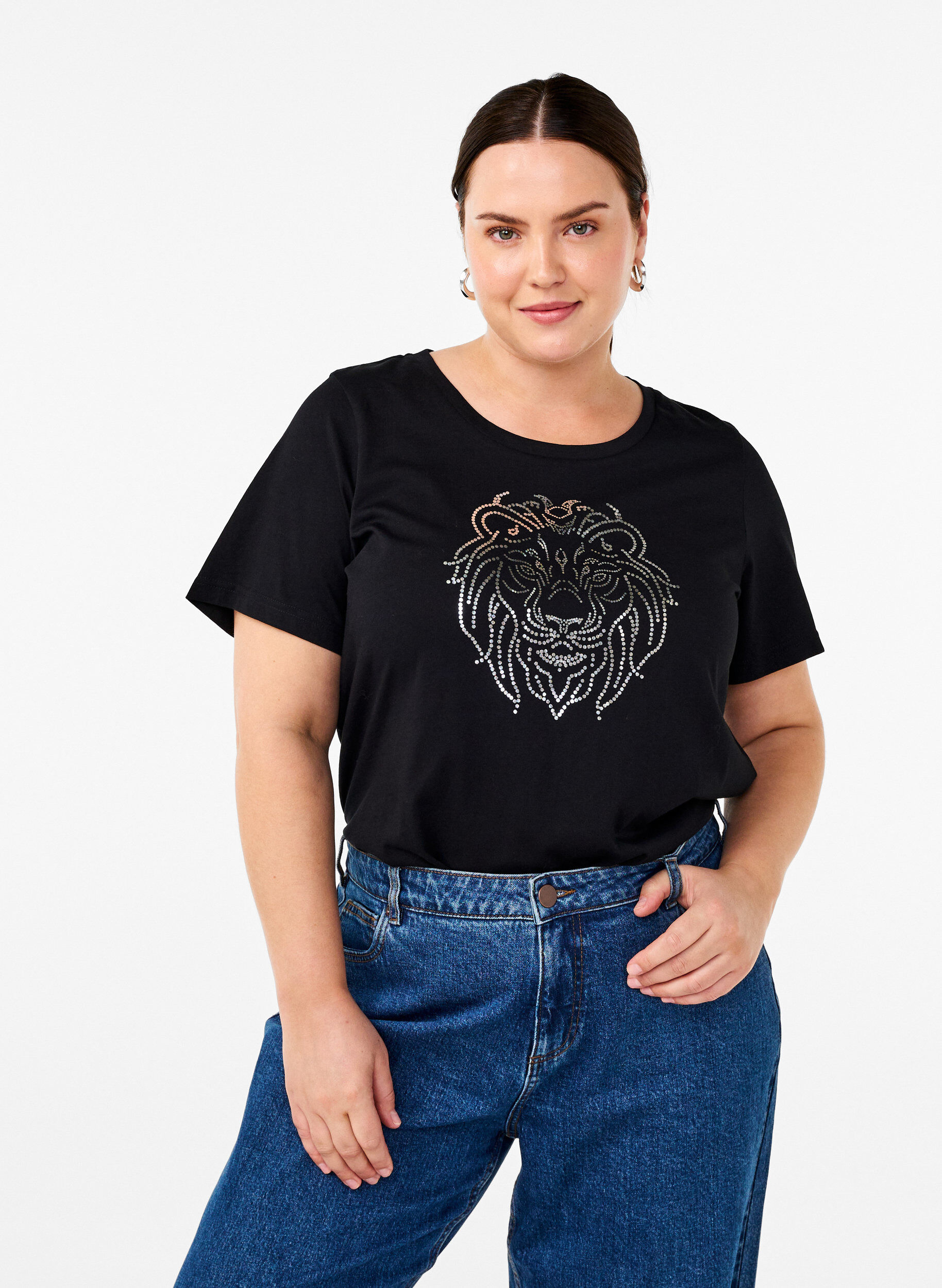 Zizzi T-shirt en coton avec impression, Black w. Silverlion, Model image number 0