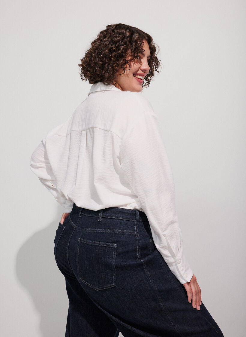 Chemise ample avec col en V, Blanc, Model image number 2