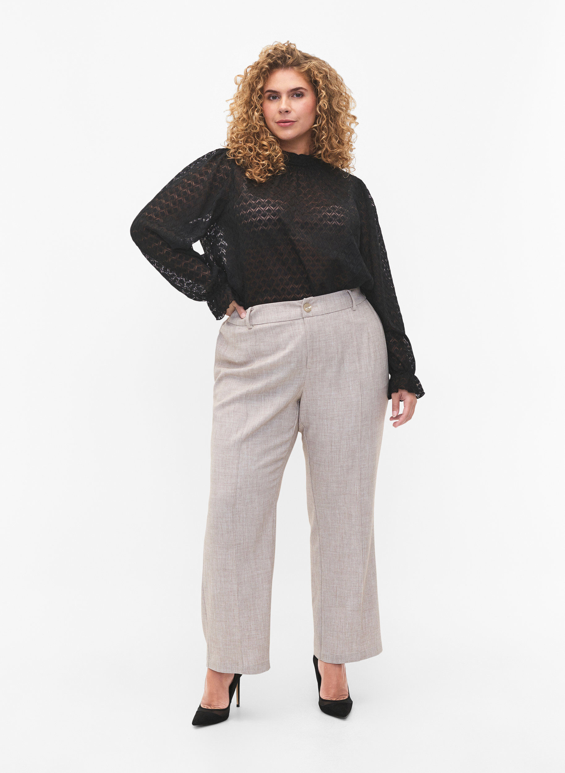 Zizzi  Blouse &agrave; manches longues avec texture &agrave; motifs, Black, Model image number 2