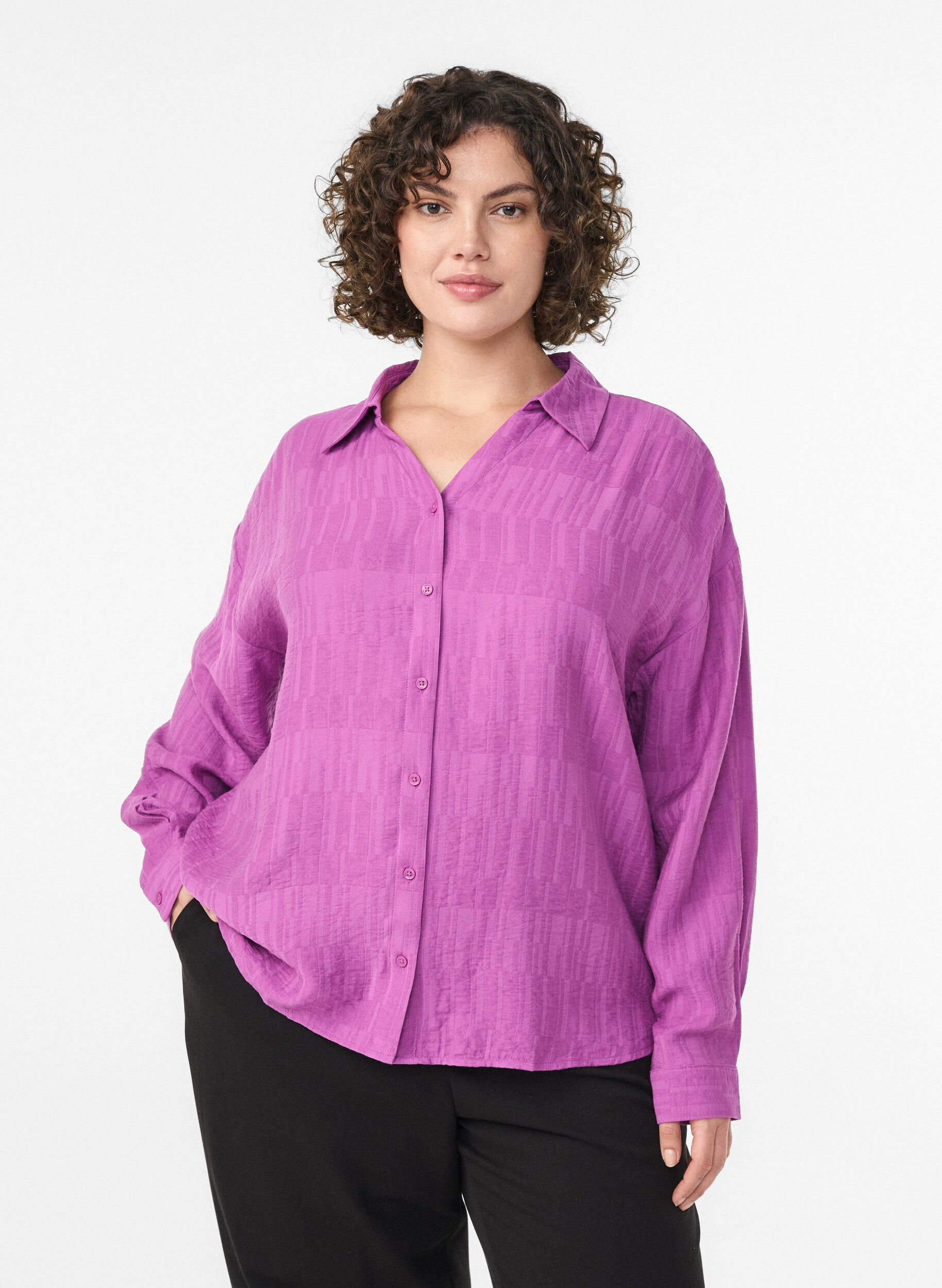 Chemise ample avec texture et col en V, Violet, Model