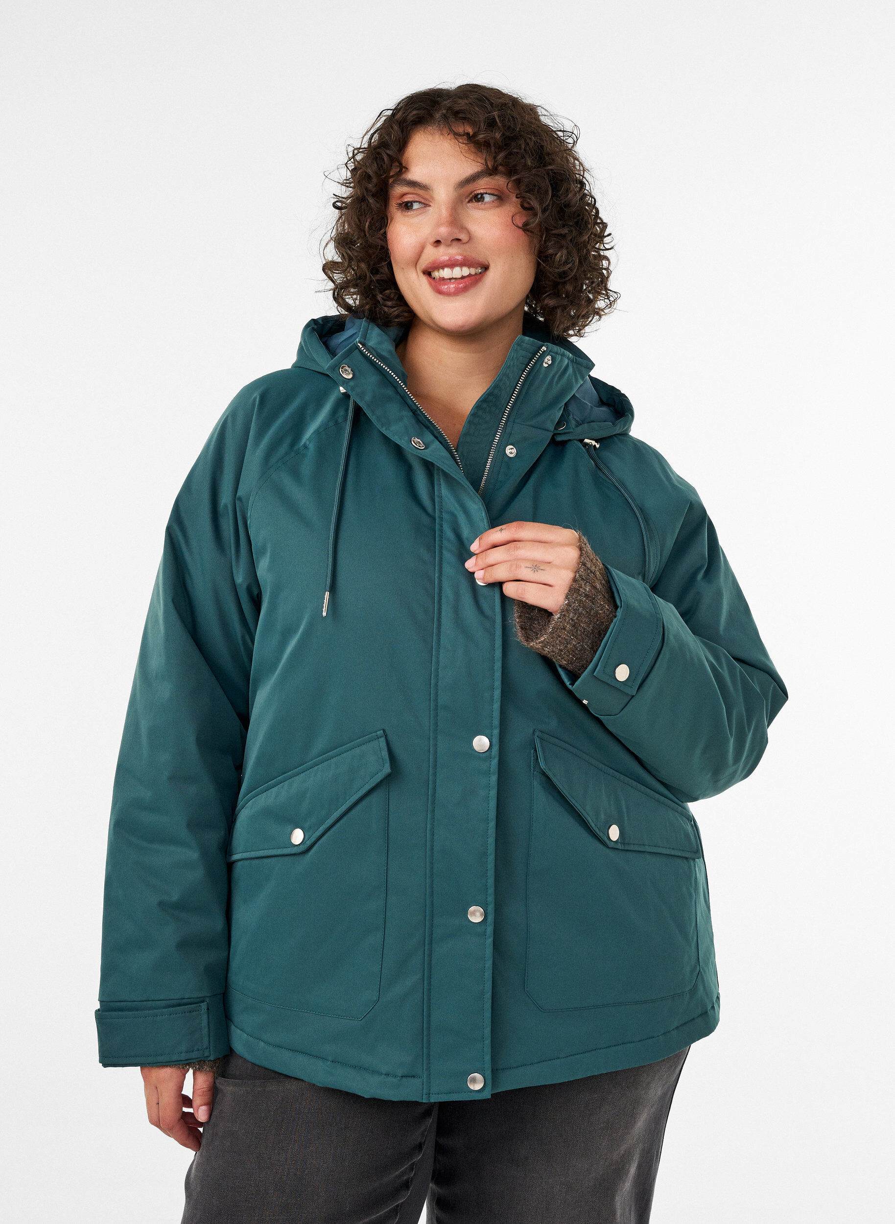 Parka matelass&eacute; avec une capuche amovible, Vert fonc&eacute;, Model