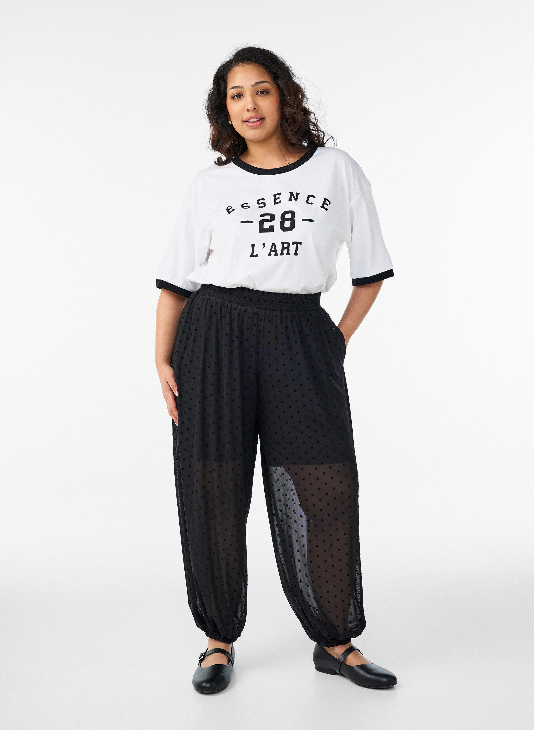 ZizziT-shirt en coton avec imprim&eacute; texte et coupe boxy, Blanc, Model image number 1