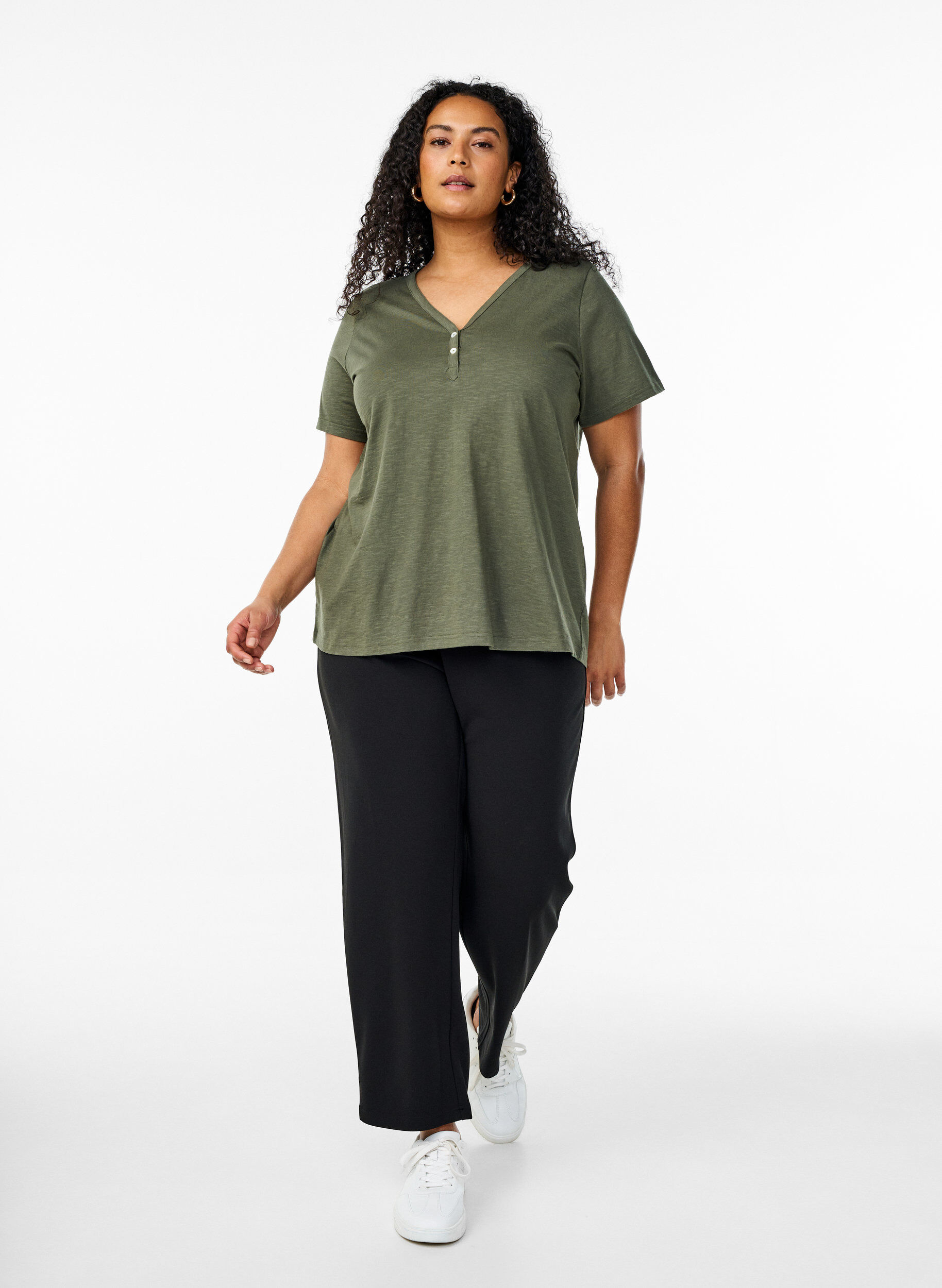 Zizzi T-shirt dot&eacute; de boutons, Vert, Model image number 1