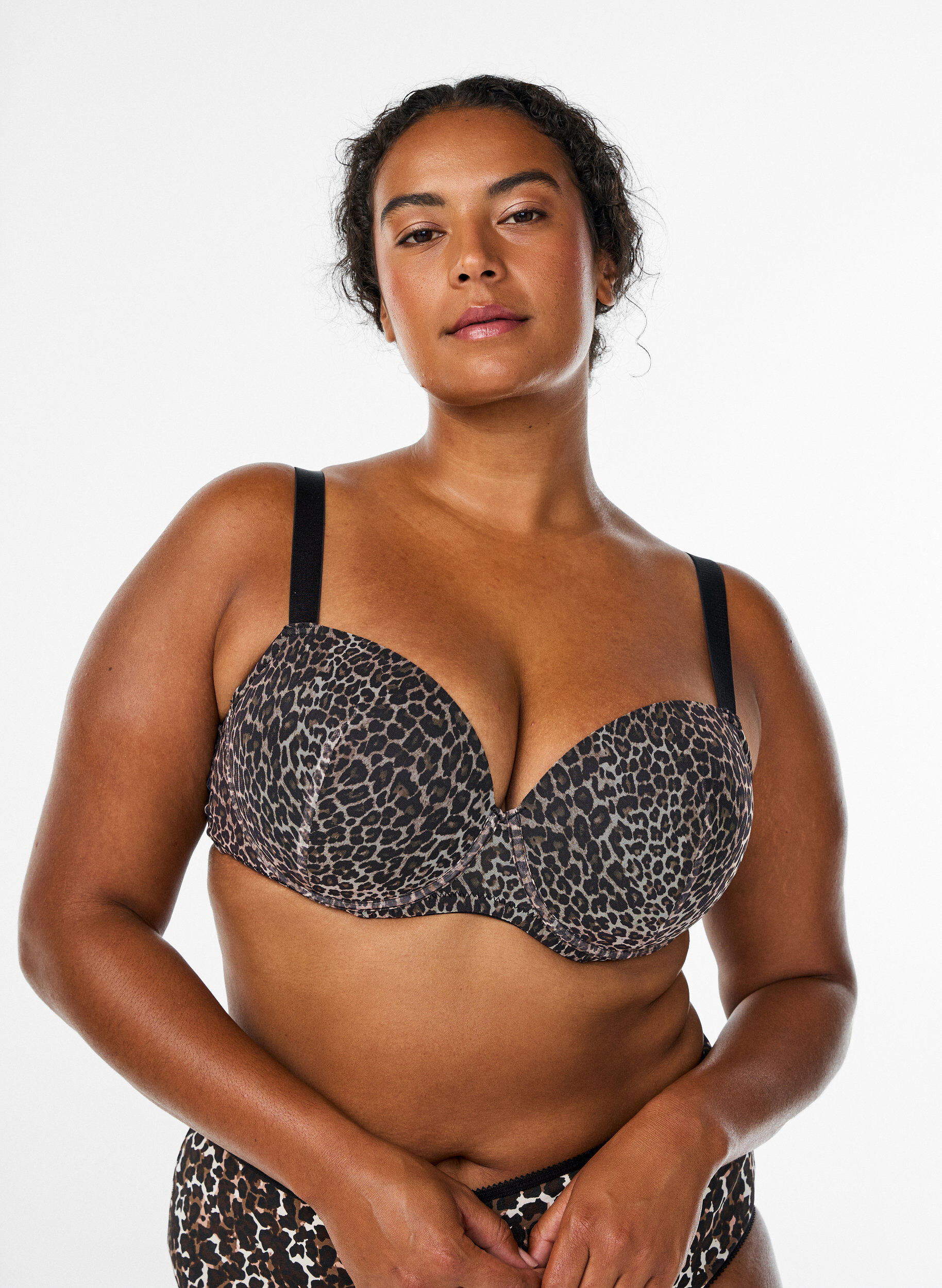 Soutien-gorge moul&eacute; avec maille &agrave; motif l&eacute;opard, Marron, Model