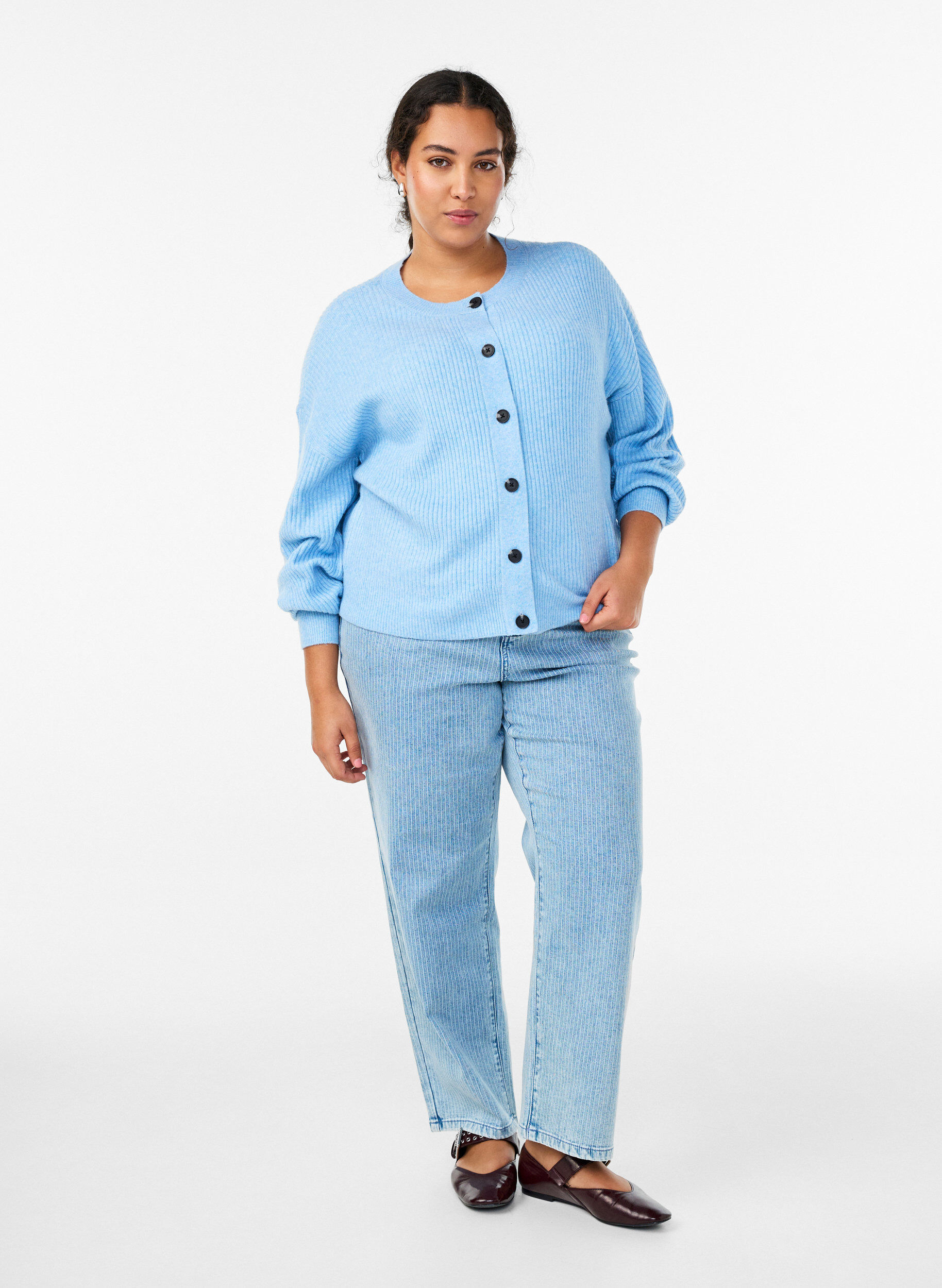 ZizziCardigan en tricot c&ocirc;tel&eacute; avec boutons, Bleu Clair, Model image number 1