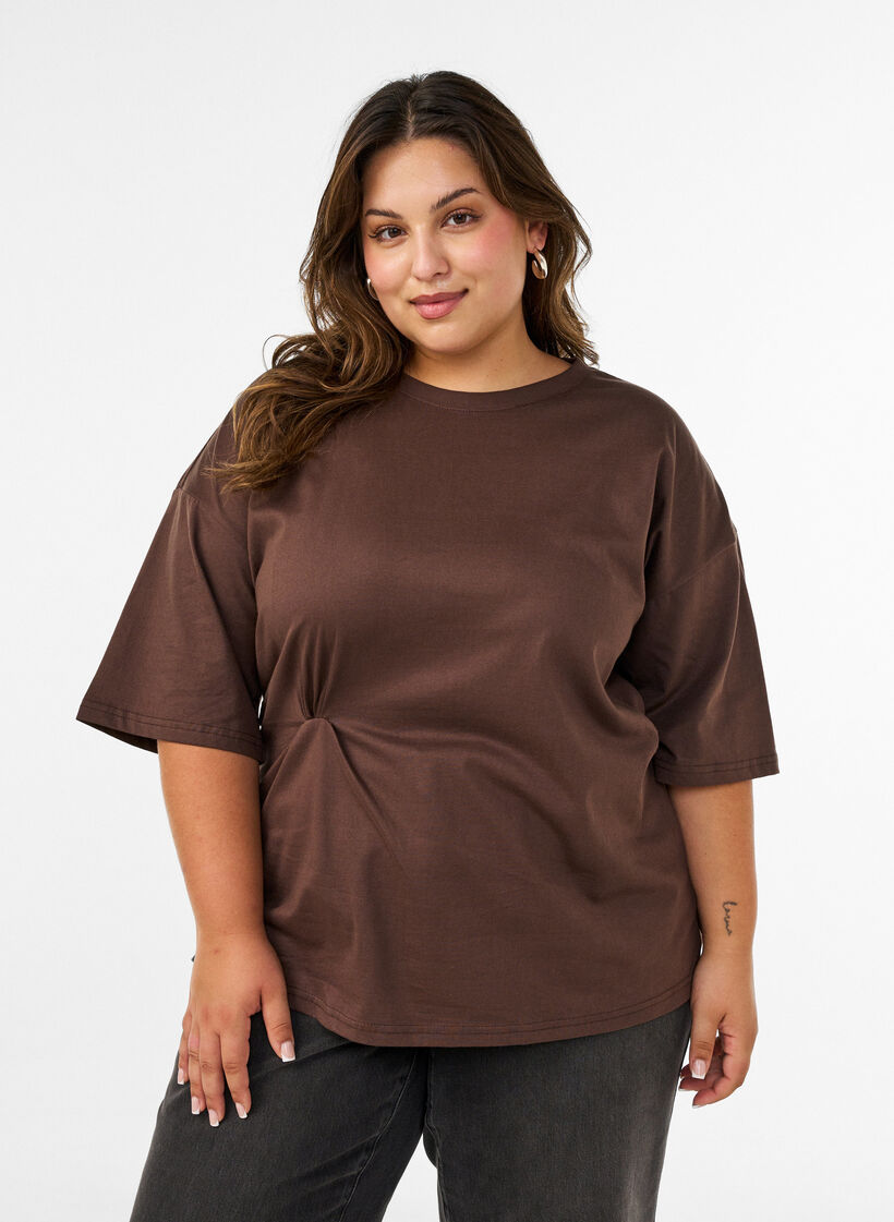 T-shirt avec d&eacute;tail drap&eacute;, Marron, Model image number 0