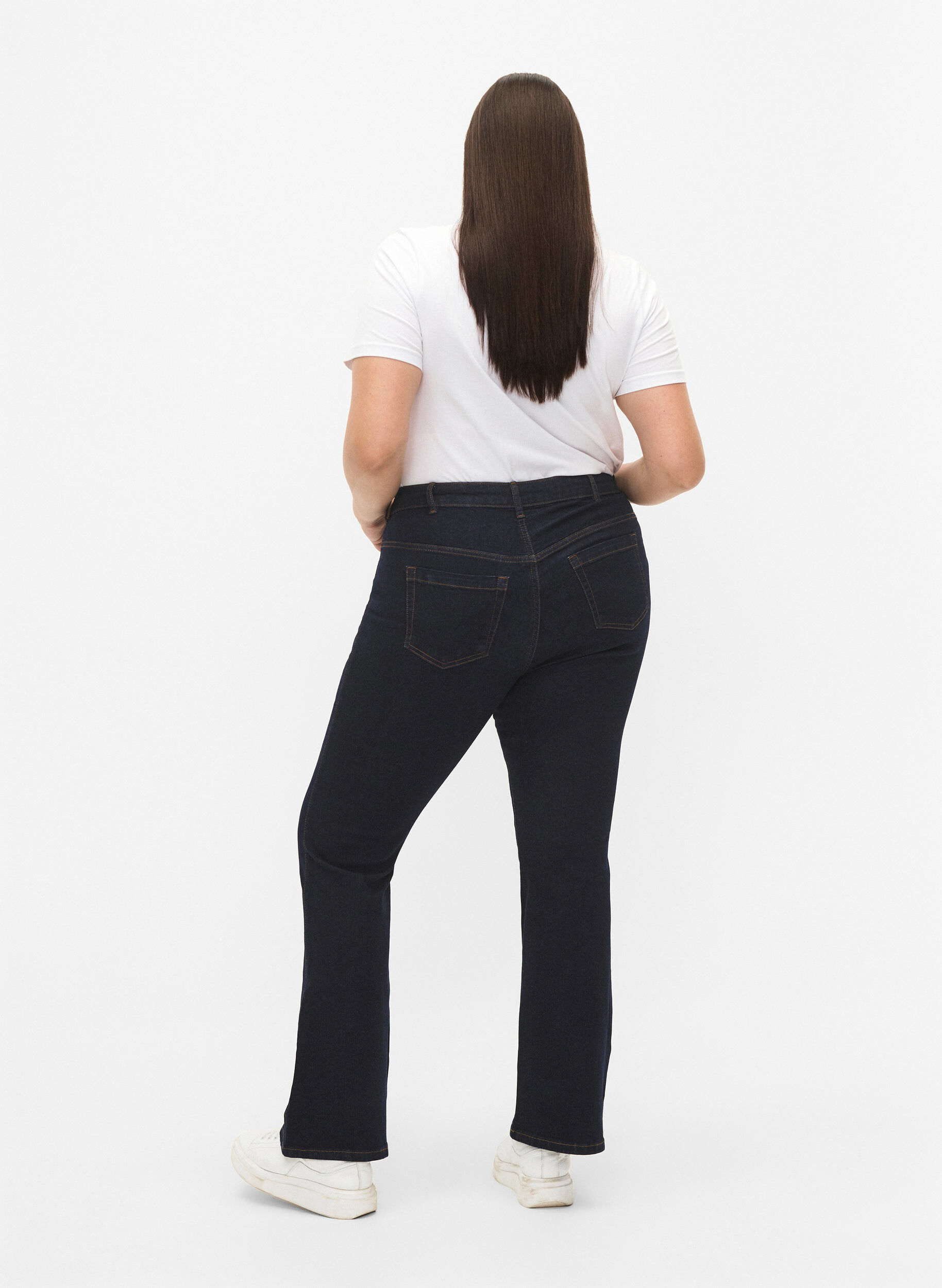 Zizzi Jeans bootcut Ellen &agrave; taille haute, Bleu, Model image number 1