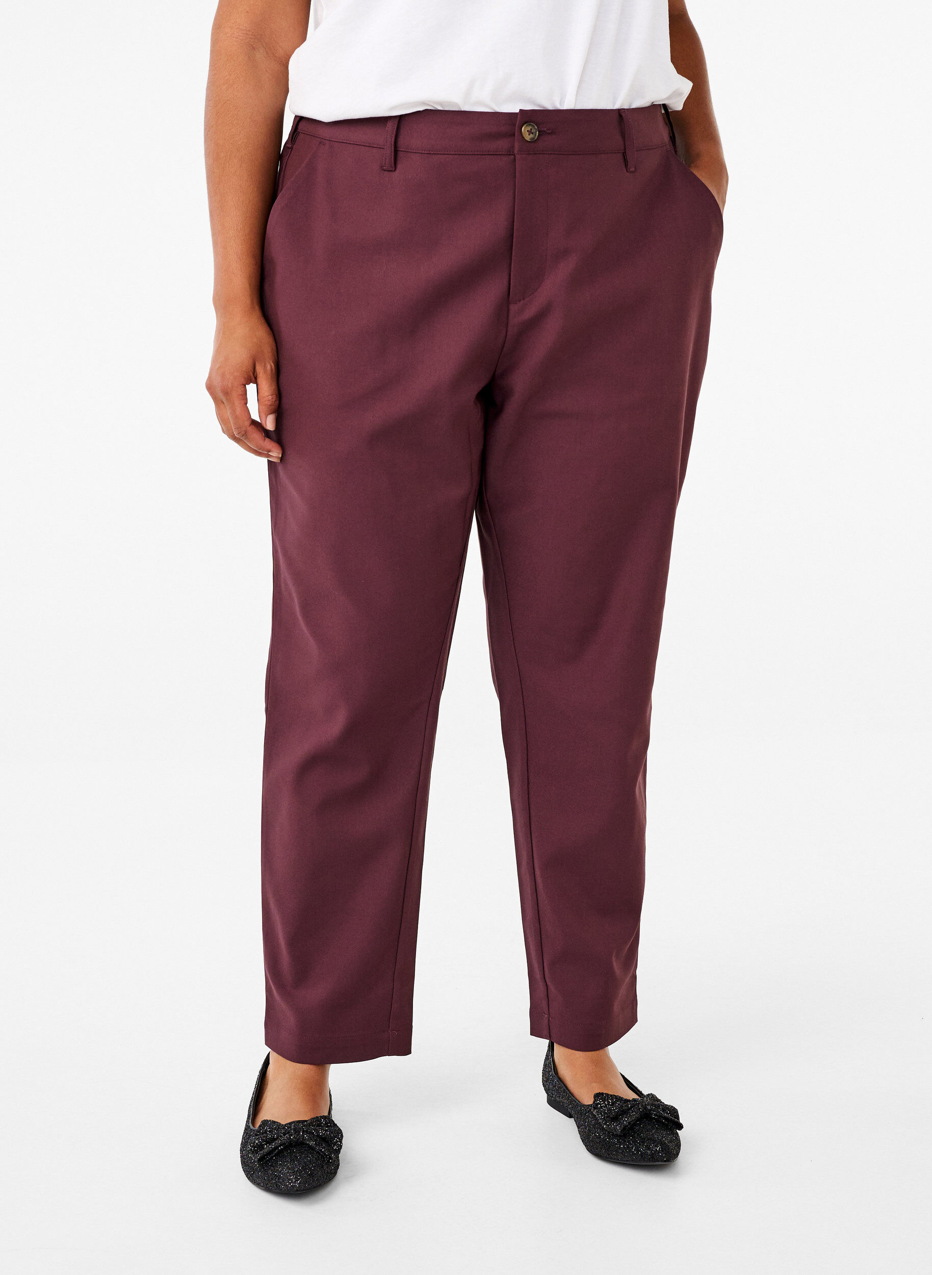 Zizzi Pantalon coupe droite &agrave; taille haute, Bordeaux fonc&eacute;, Model image number 2