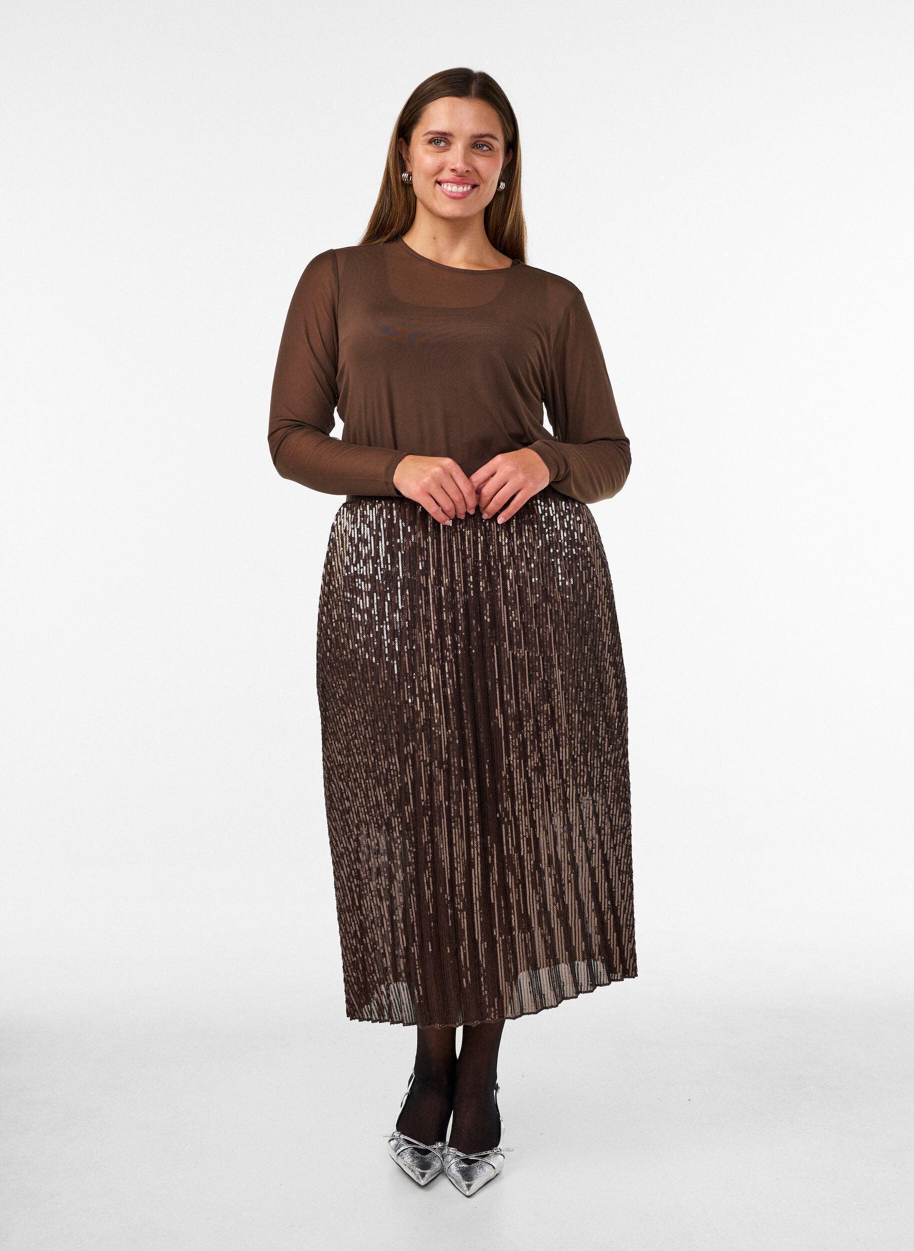 ZizziJupe midi coupe &eacute;vas&eacute;e &agrave; sequins, Marron, Model image number 0