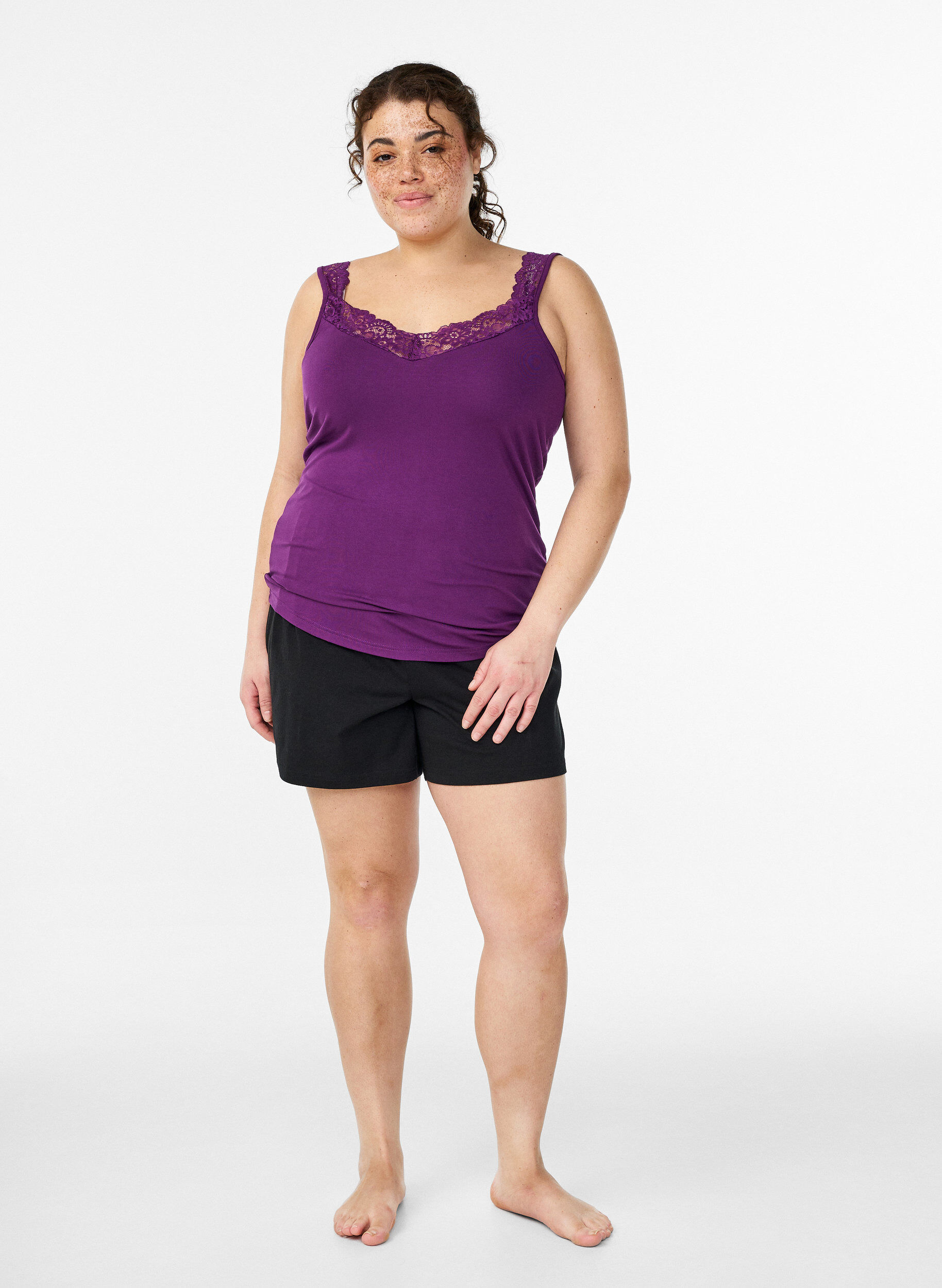 ZizziTop en viscose avec bord en dentelle, Violet, Model image number 1
