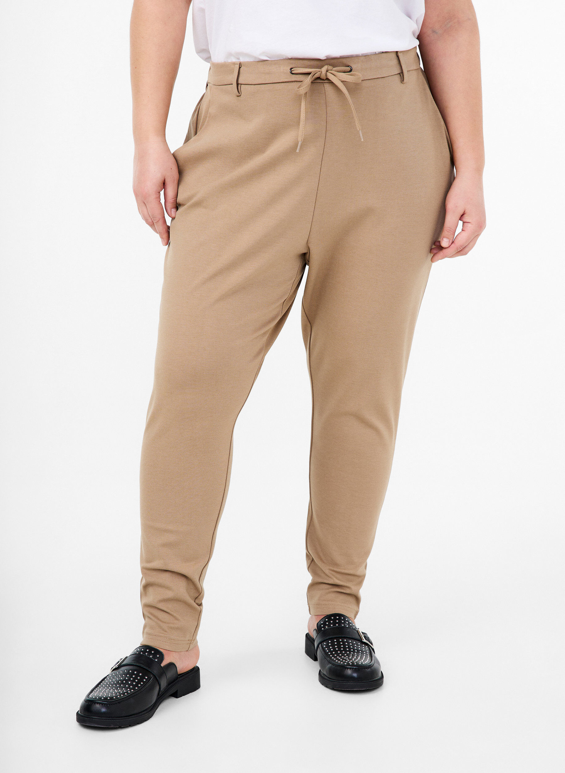 Zizzi Pantalon Maddison, Beige, Model image number 2