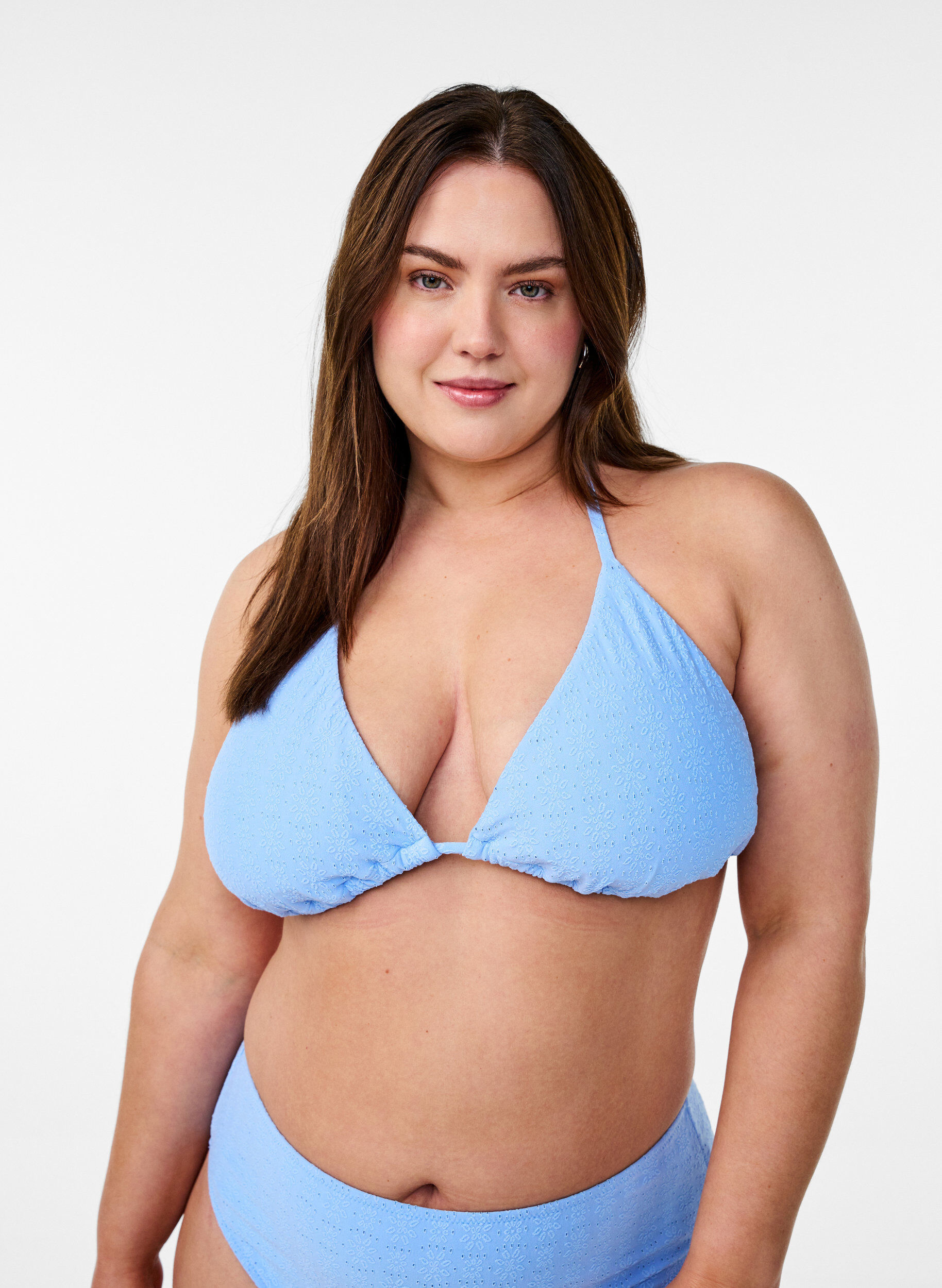 Haut de bikini triangle avec motif textur&eacute;, Bleu, Model