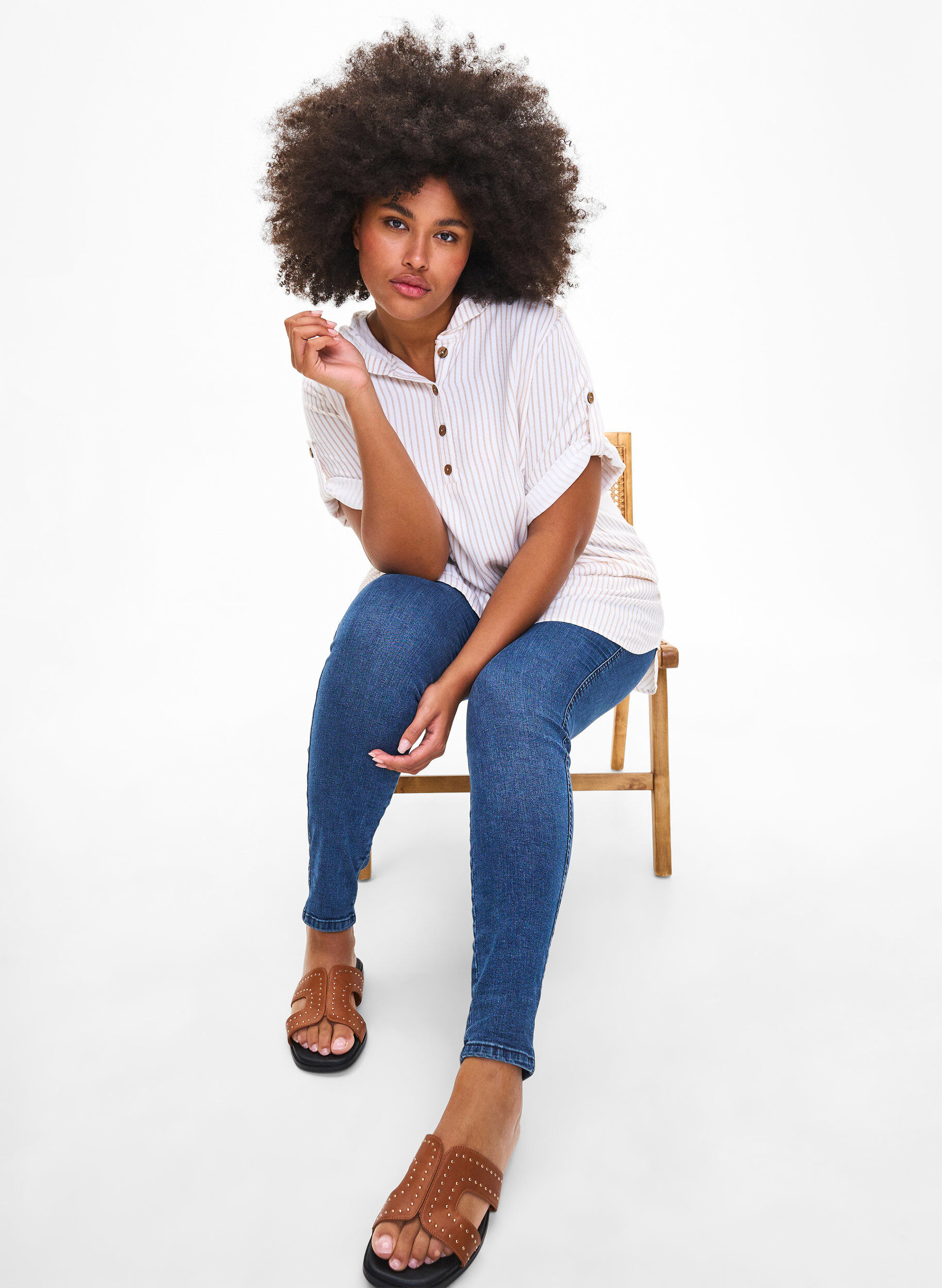 Zizzi Tunique &agrave; manches courtes en viscose avec capuche, White Natural Stripe, Image image number 0